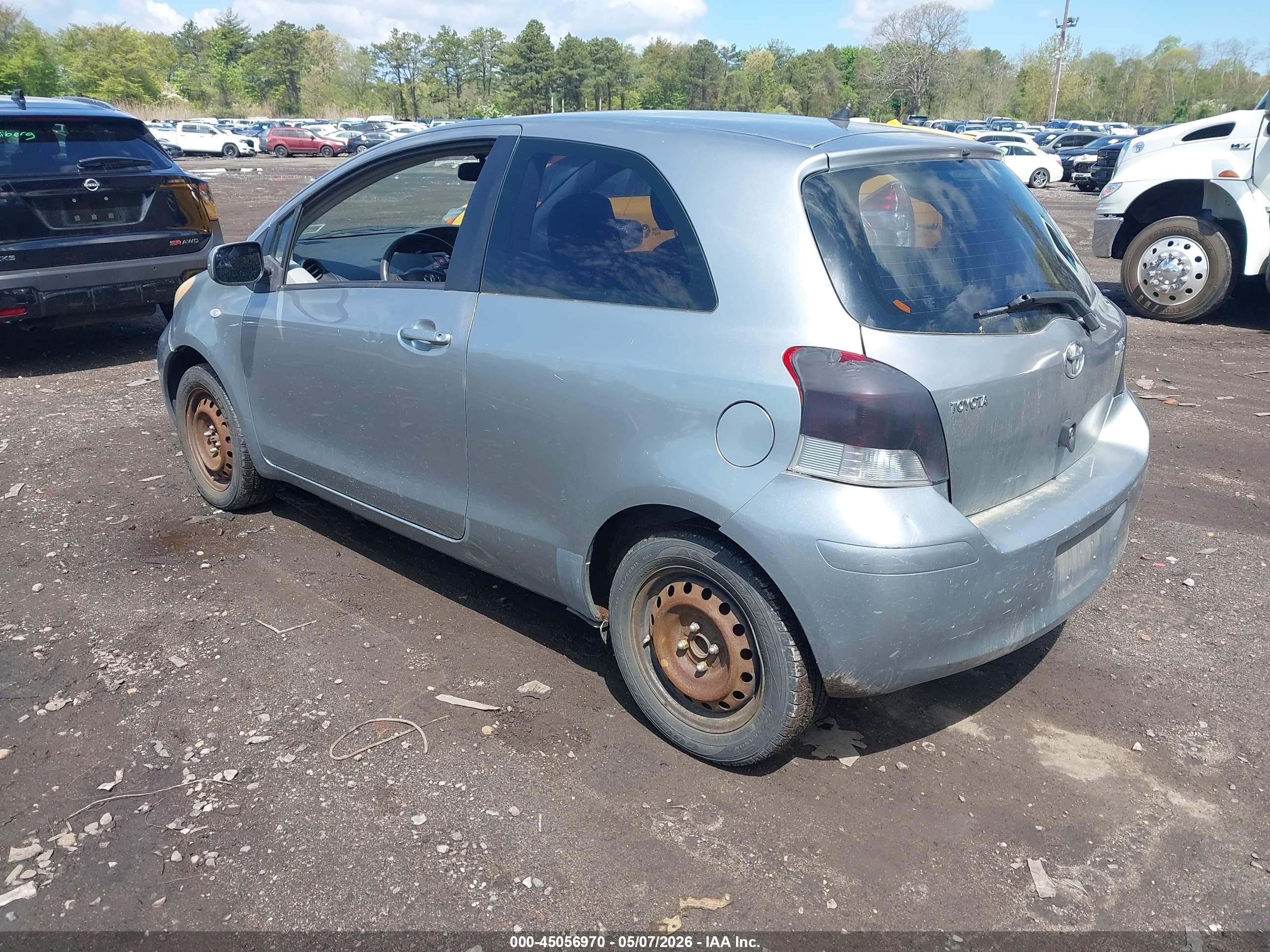 TOYOTA YARIS image 3