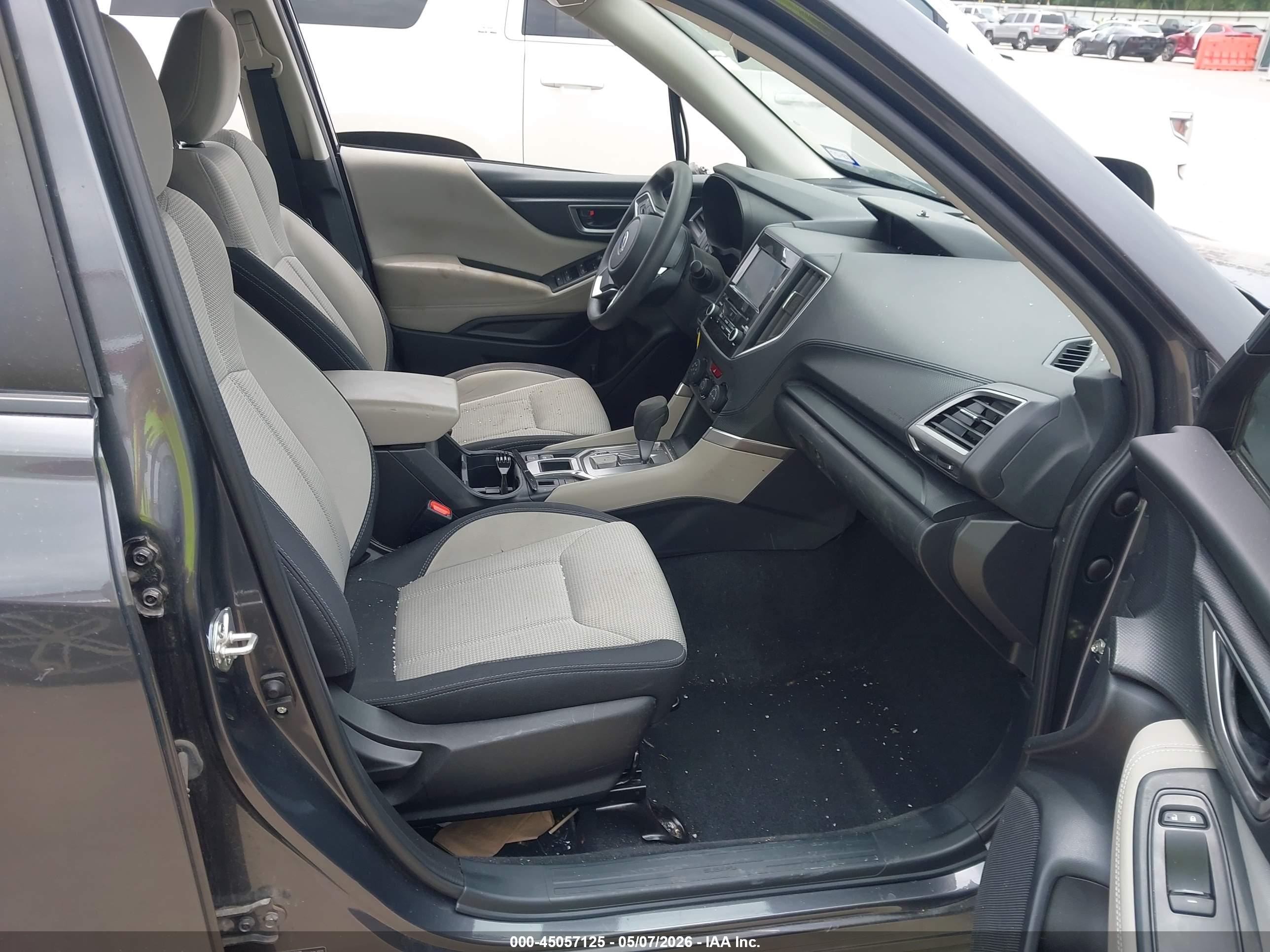 SUBARU FORESTER image 5