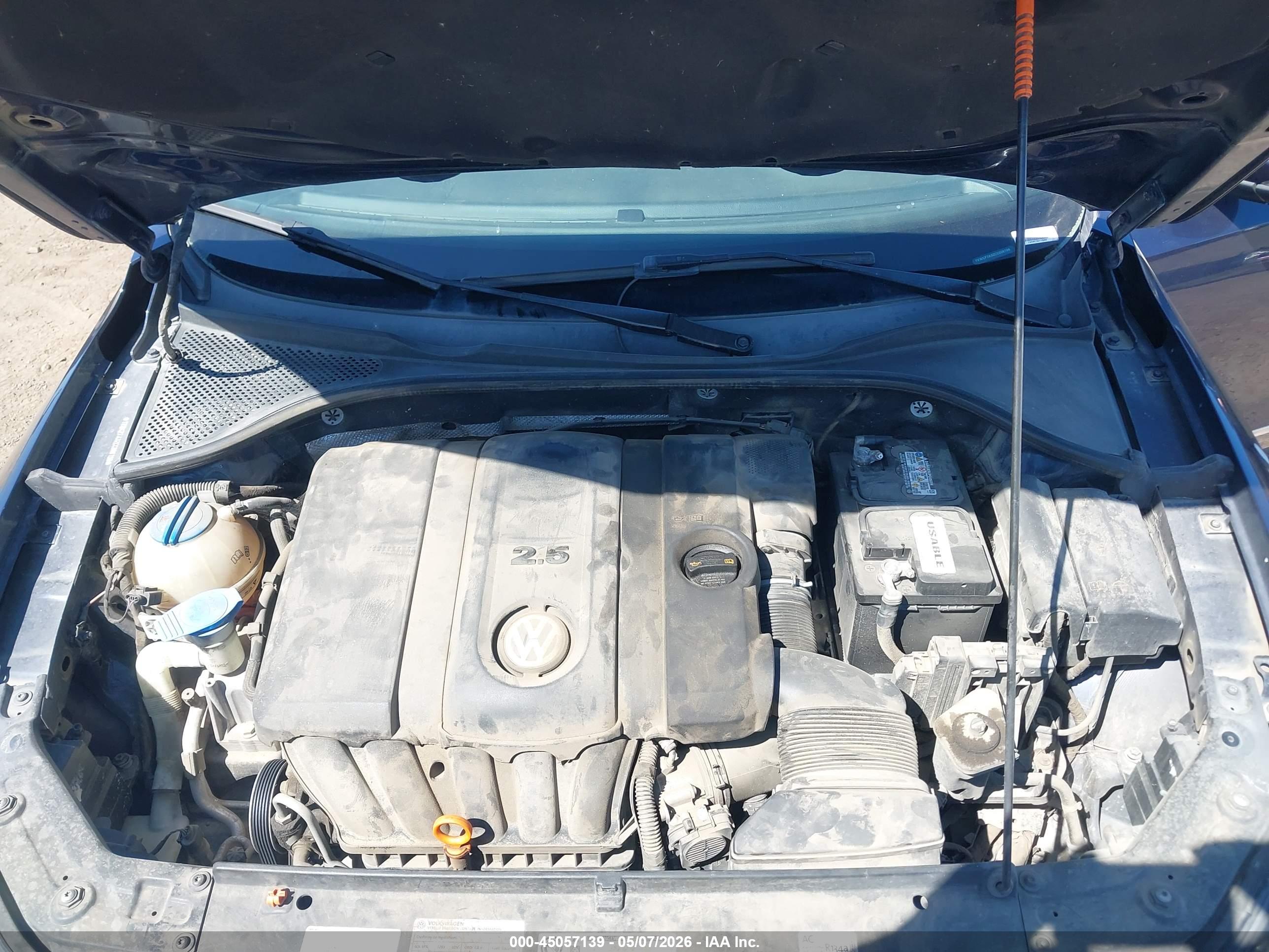 VOLKSWAGEN PASSAT image 10