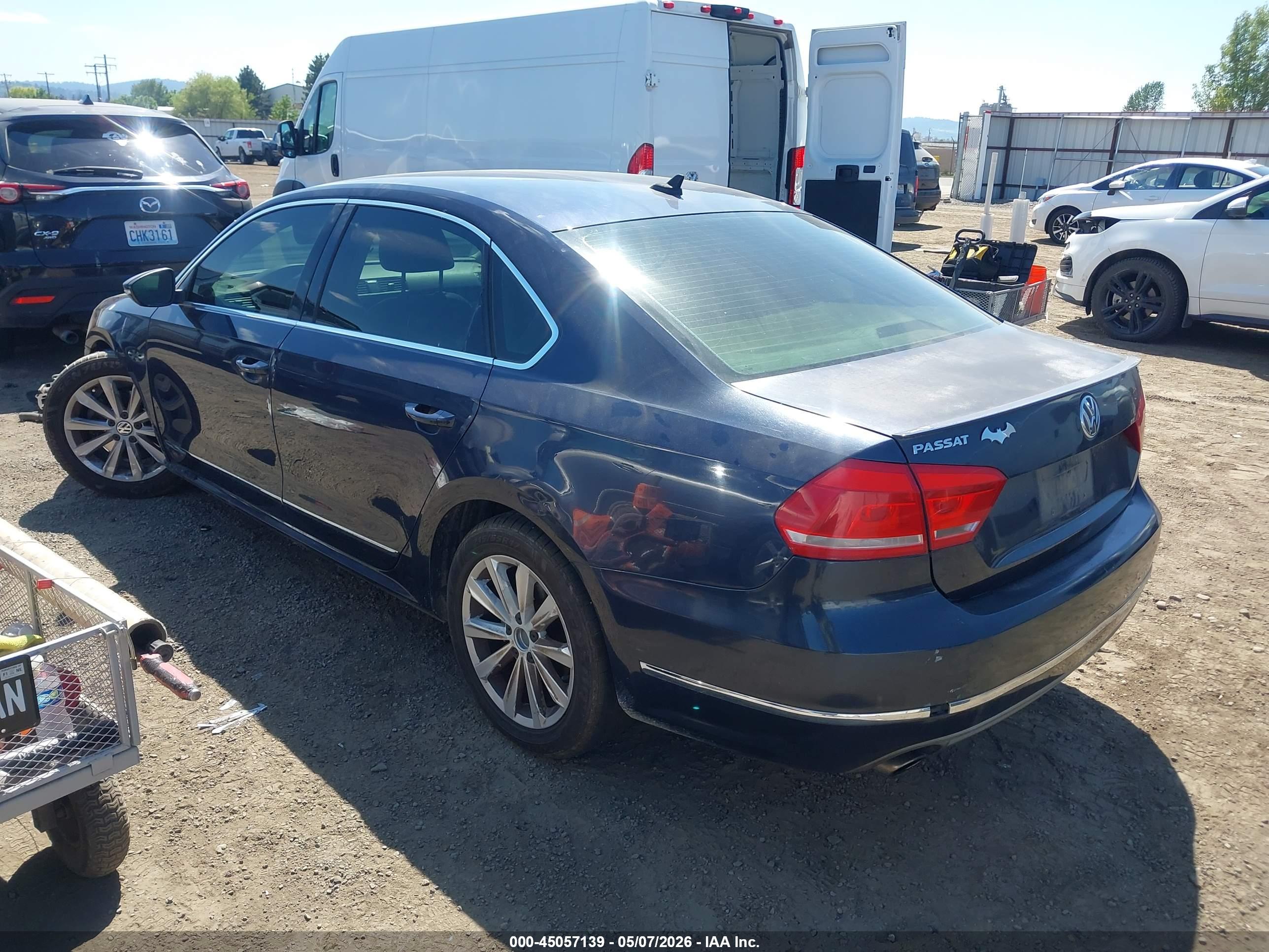 VOLKSWAGEN PASSAT image 3