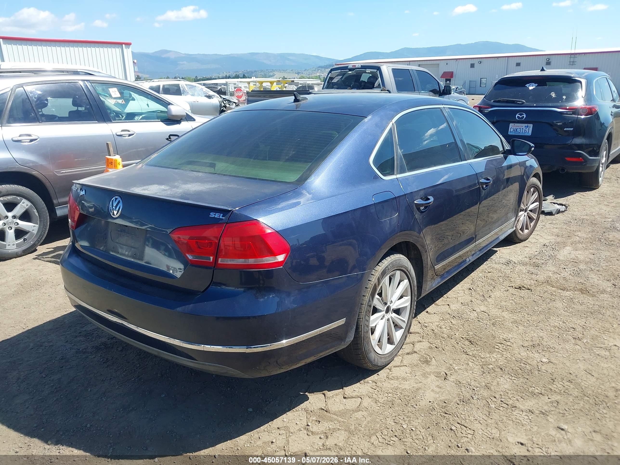 VOLKSWAGEN PASSAT image 4