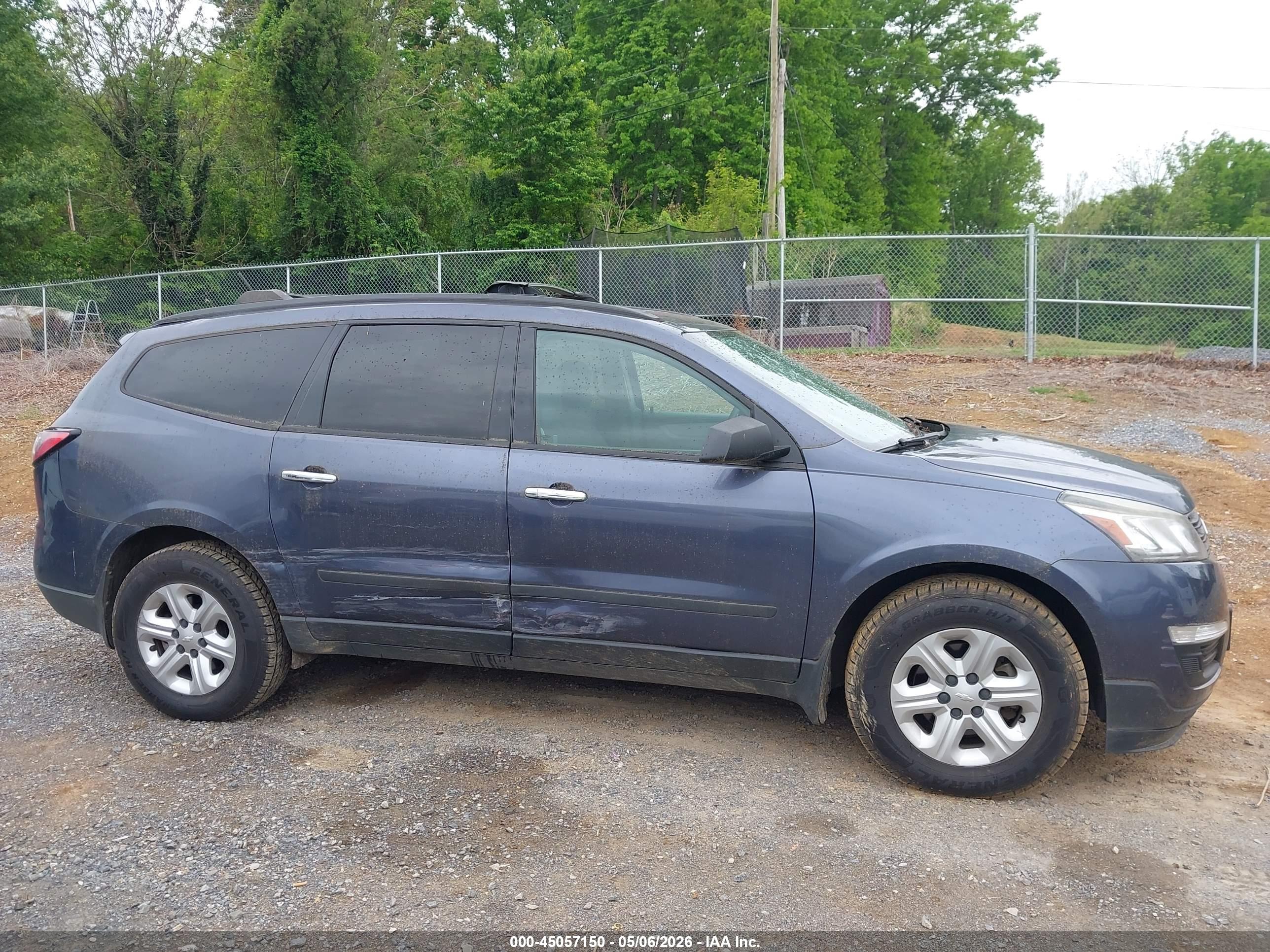 CHEVROLET TRAVERSE image 6