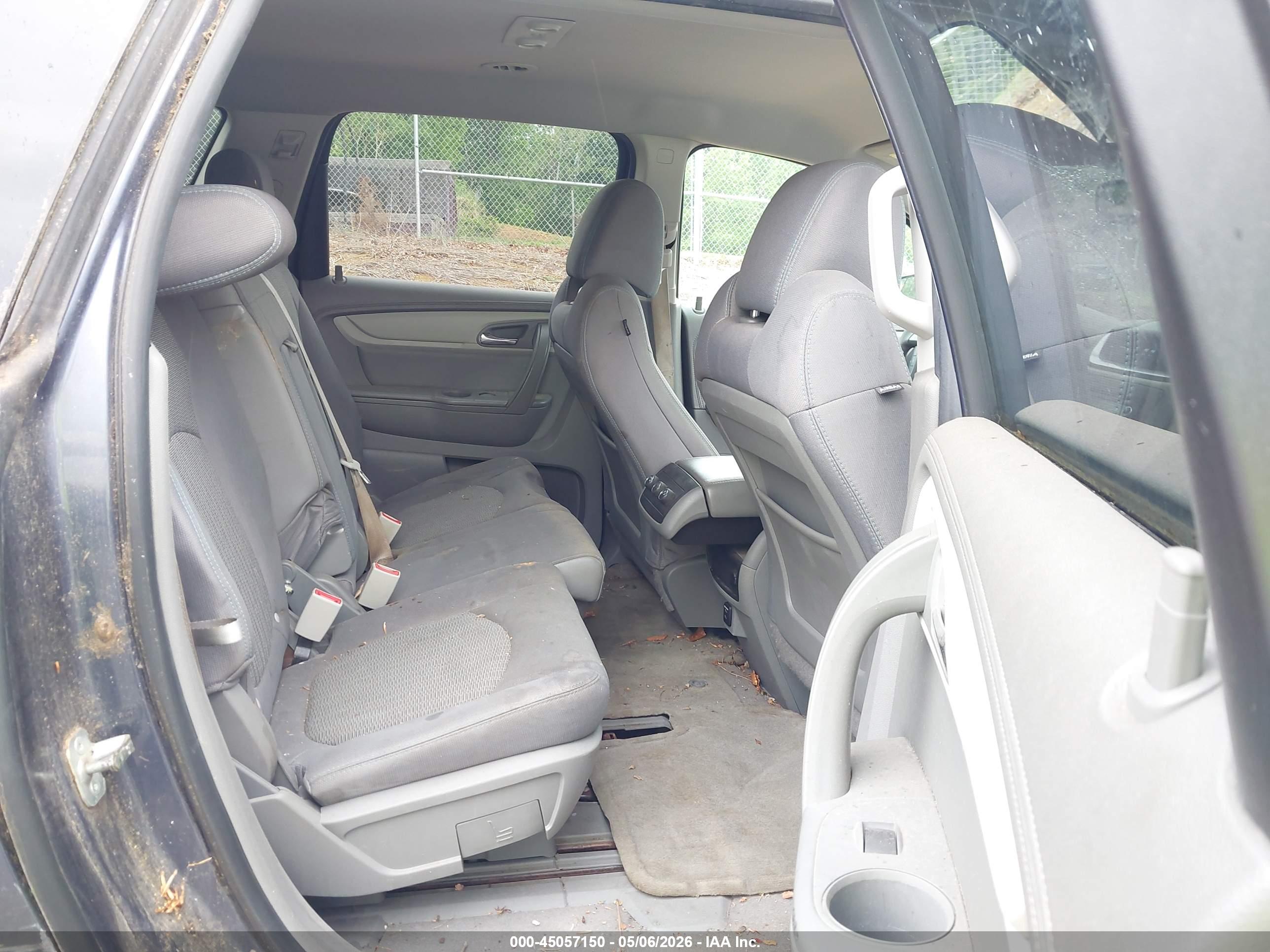 CHEVROLET TRAVERSE image 8