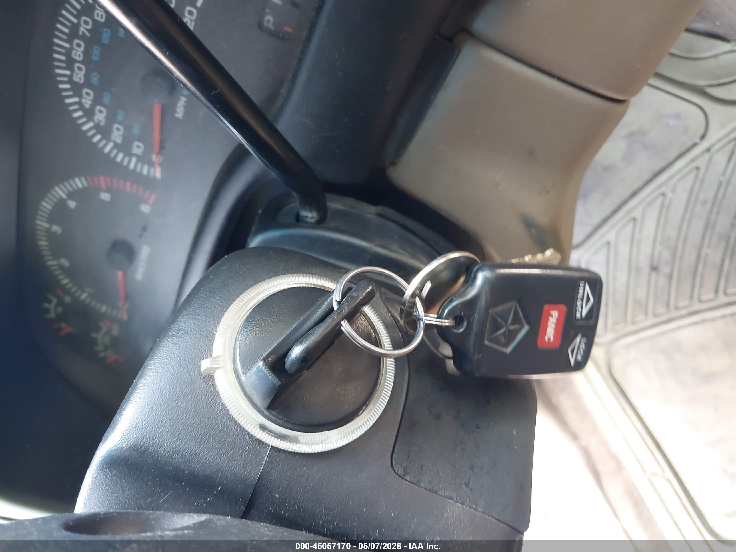 DODGE DAKOTA image 11