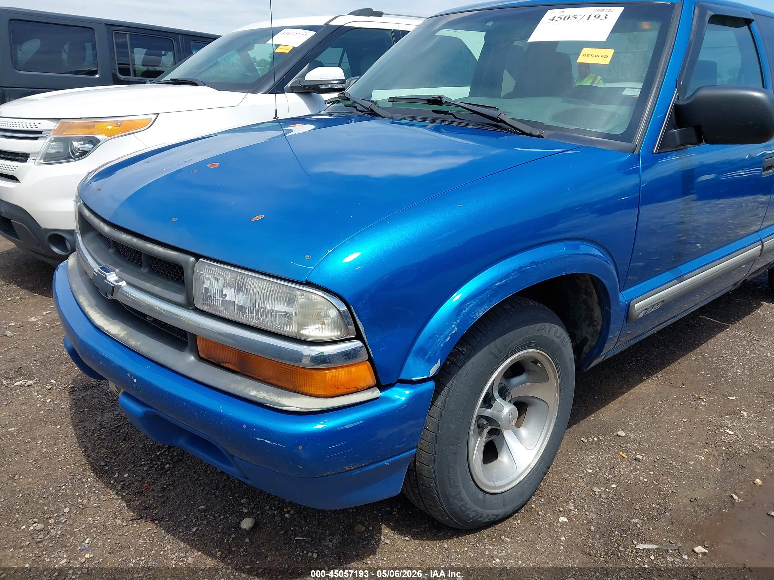 CHEVROLET S-10 image 6