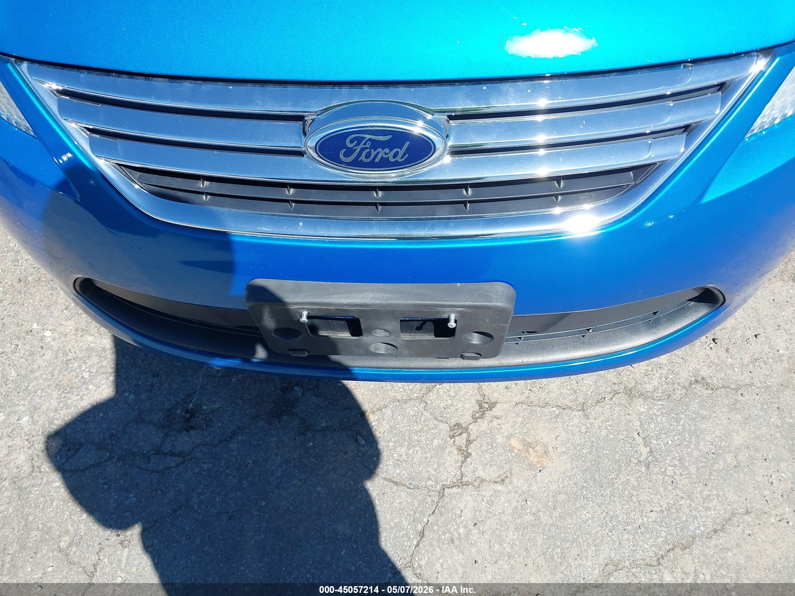 FORD FIESTA image 6