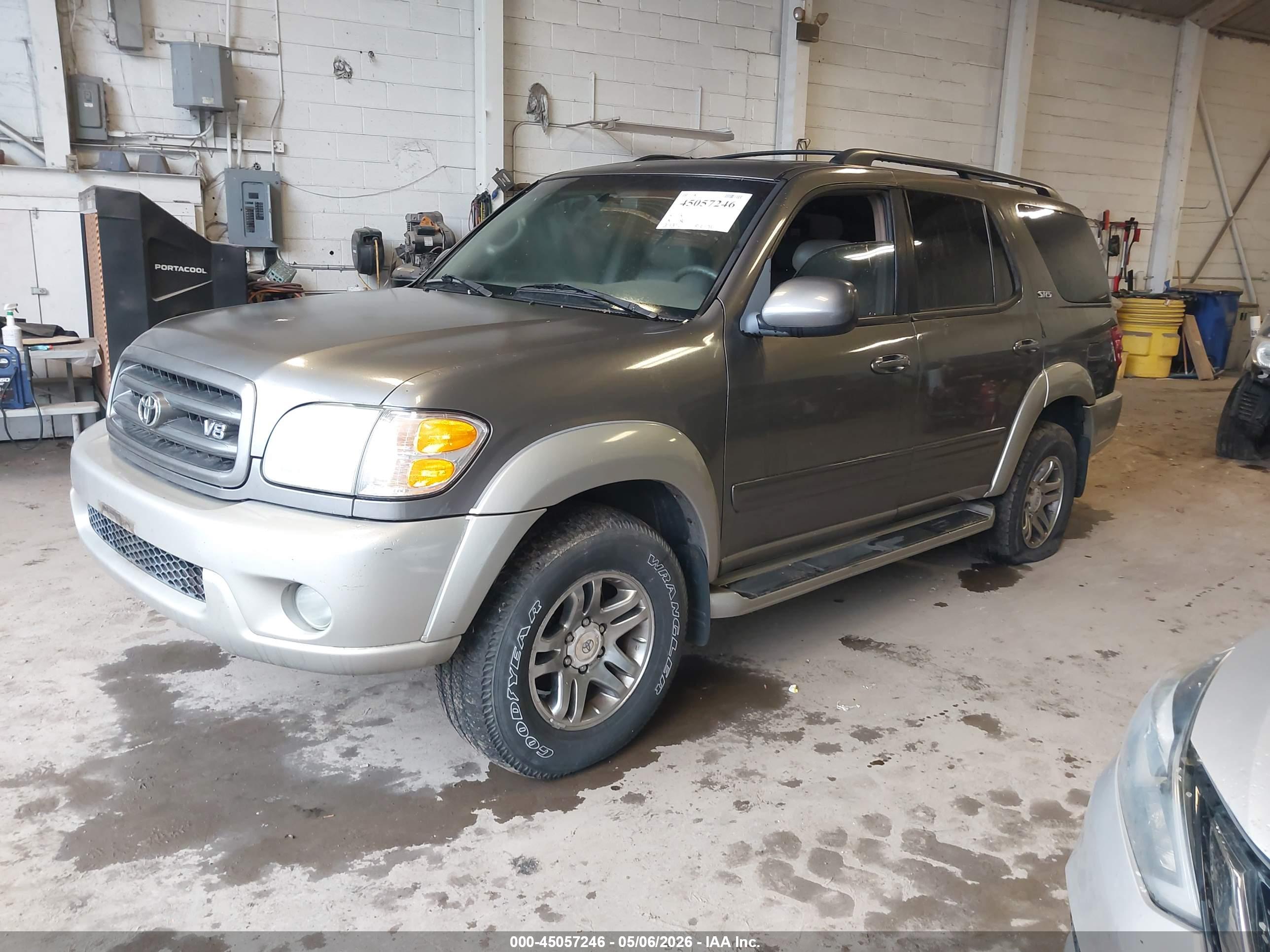 TOYOTA SEQUOIA image 2