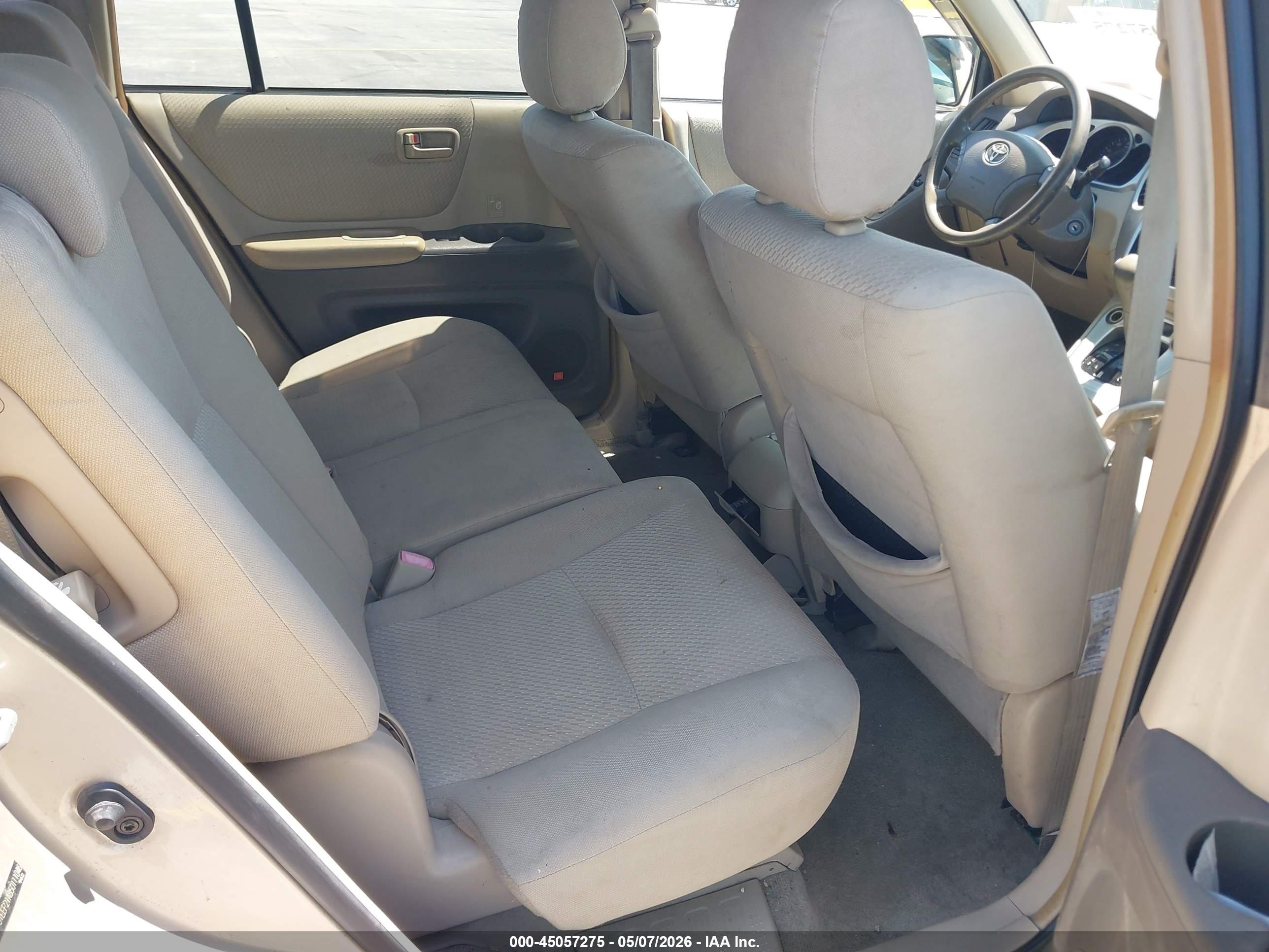 TOYOTA HIGHLANDER image 8