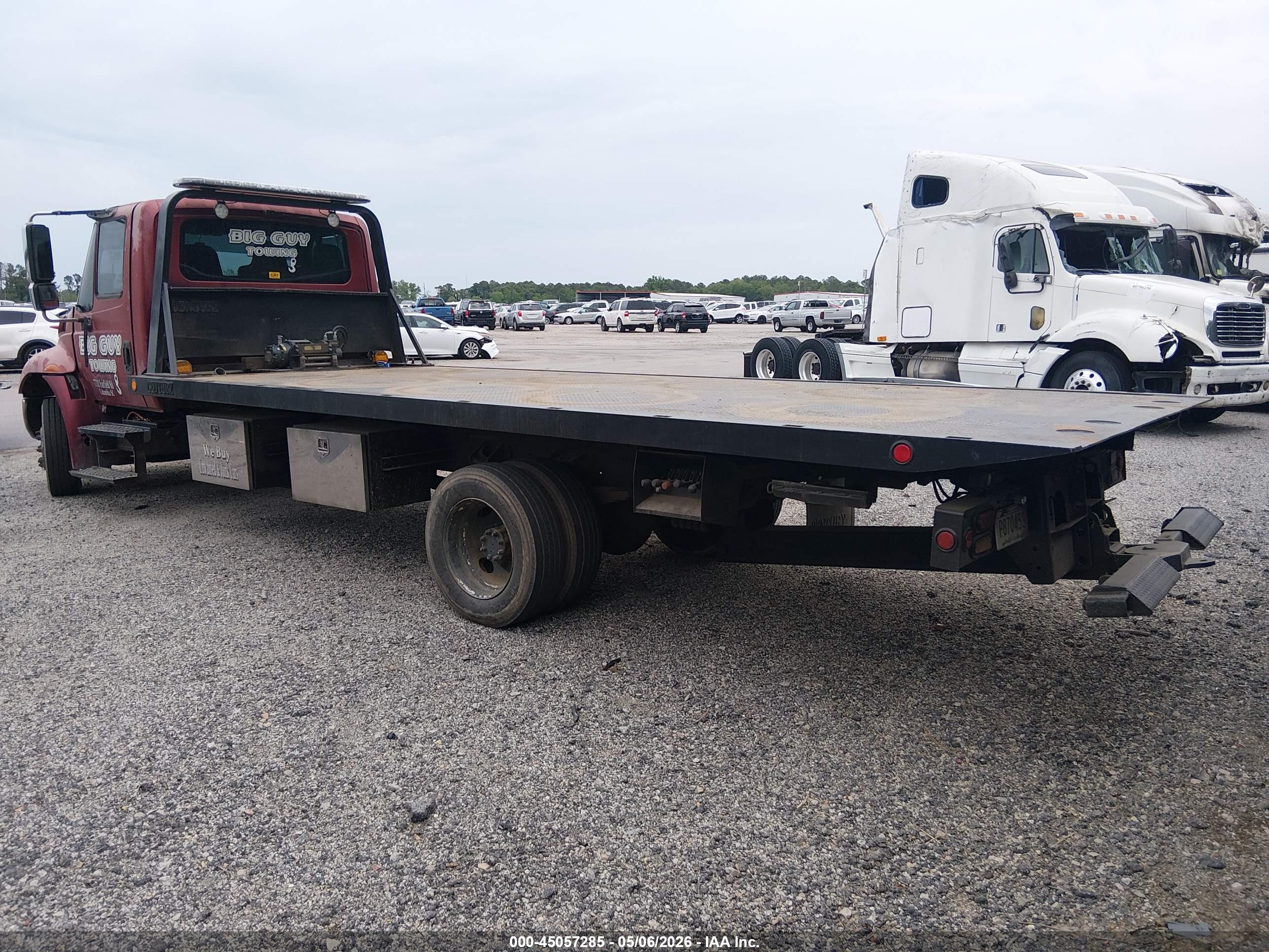 INTERNATIONAL 4000 image 3