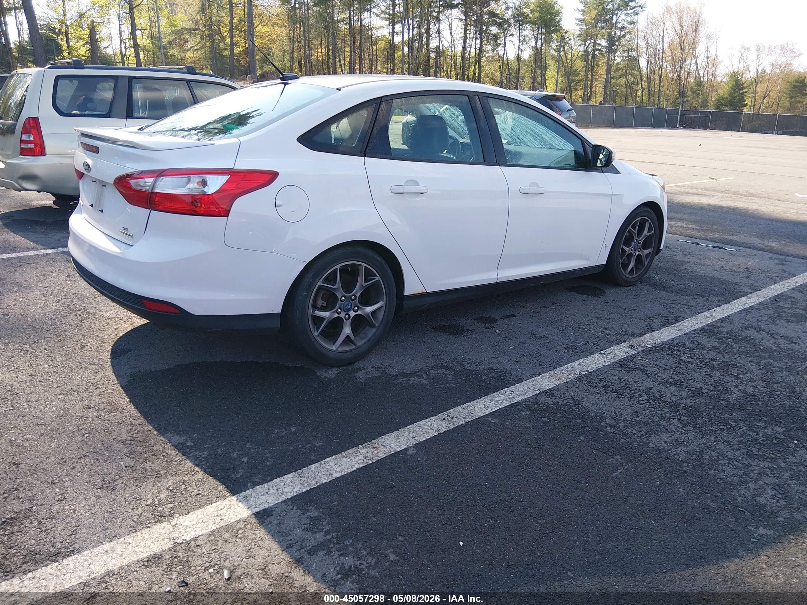 FORD FOCUS image 4