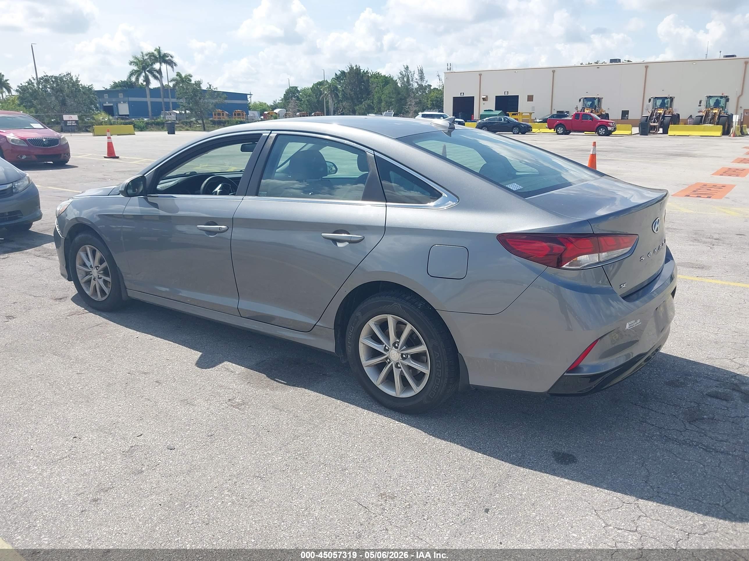 HYUNDAI SONATA image 3