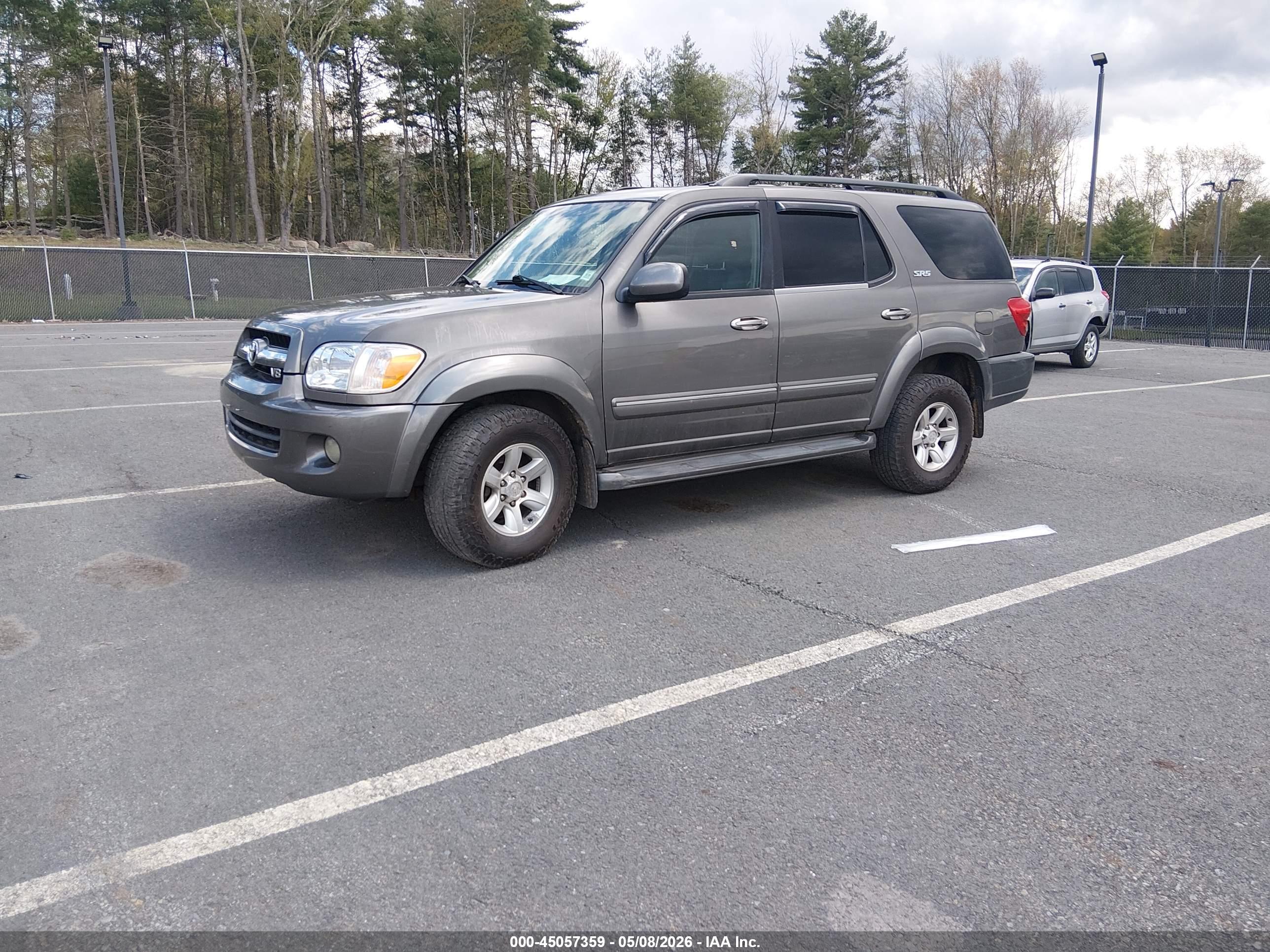 TOYOTA SEQUOIA image 2
