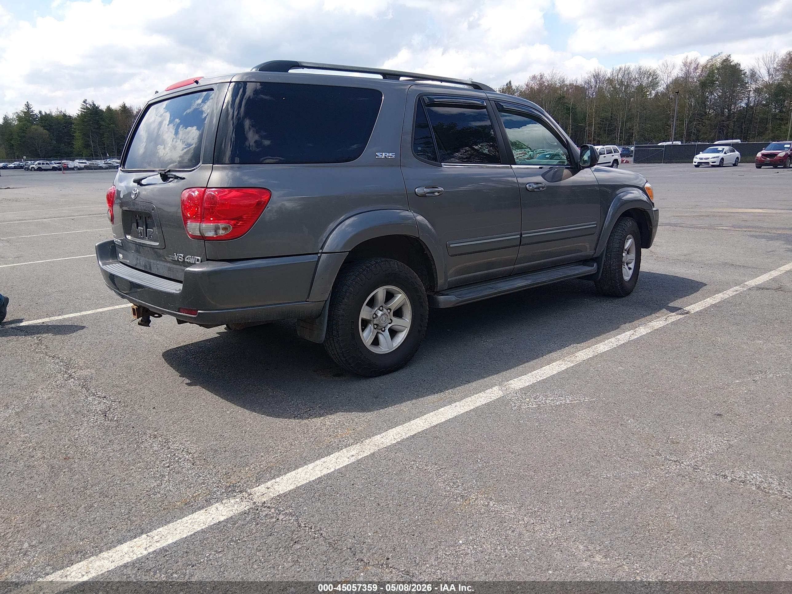 TOYOTA SEQUOIA image 4