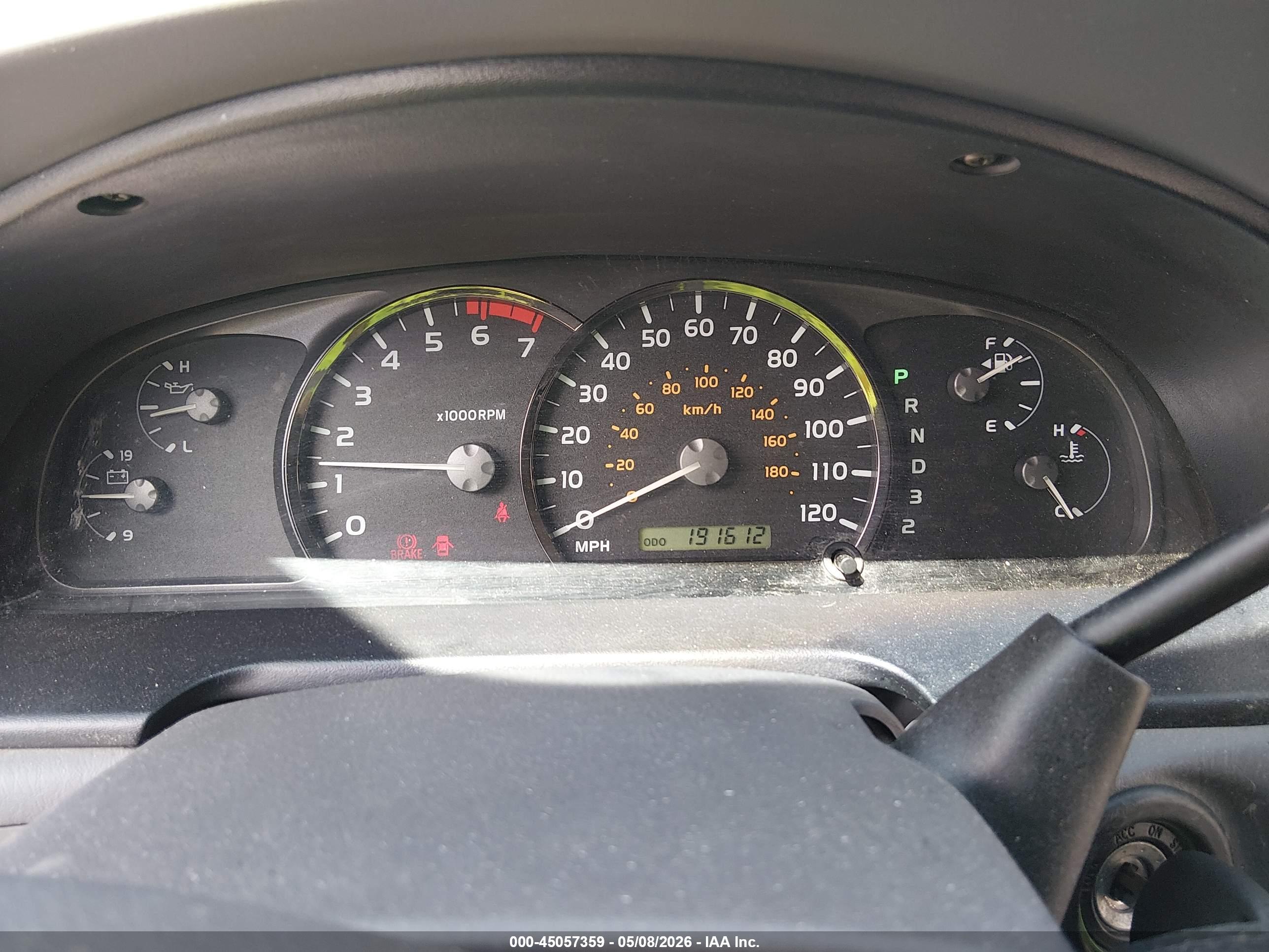 TOYOTA SEQUOIA image 7
