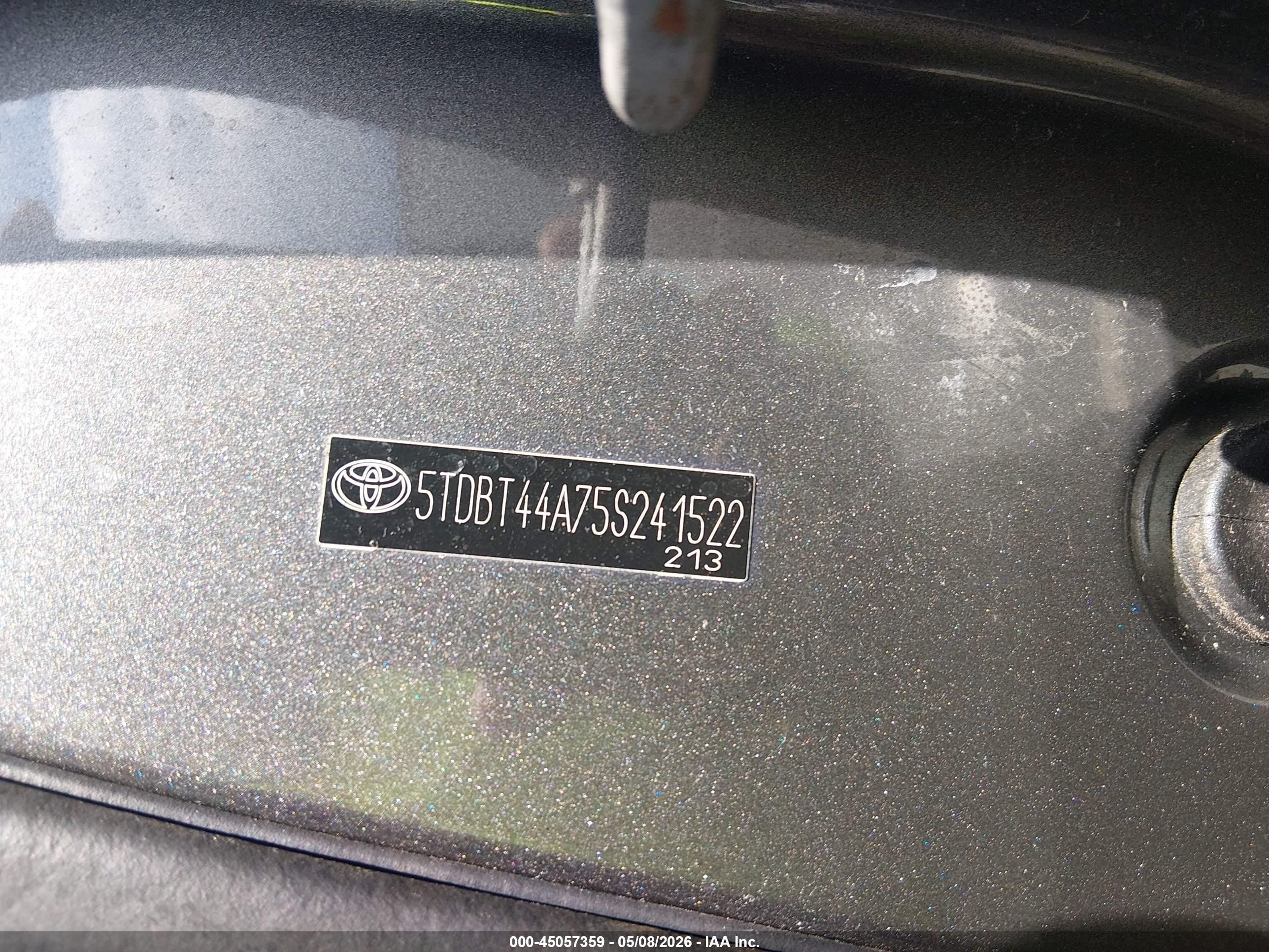 TOYOTA SEQUOIA image 9