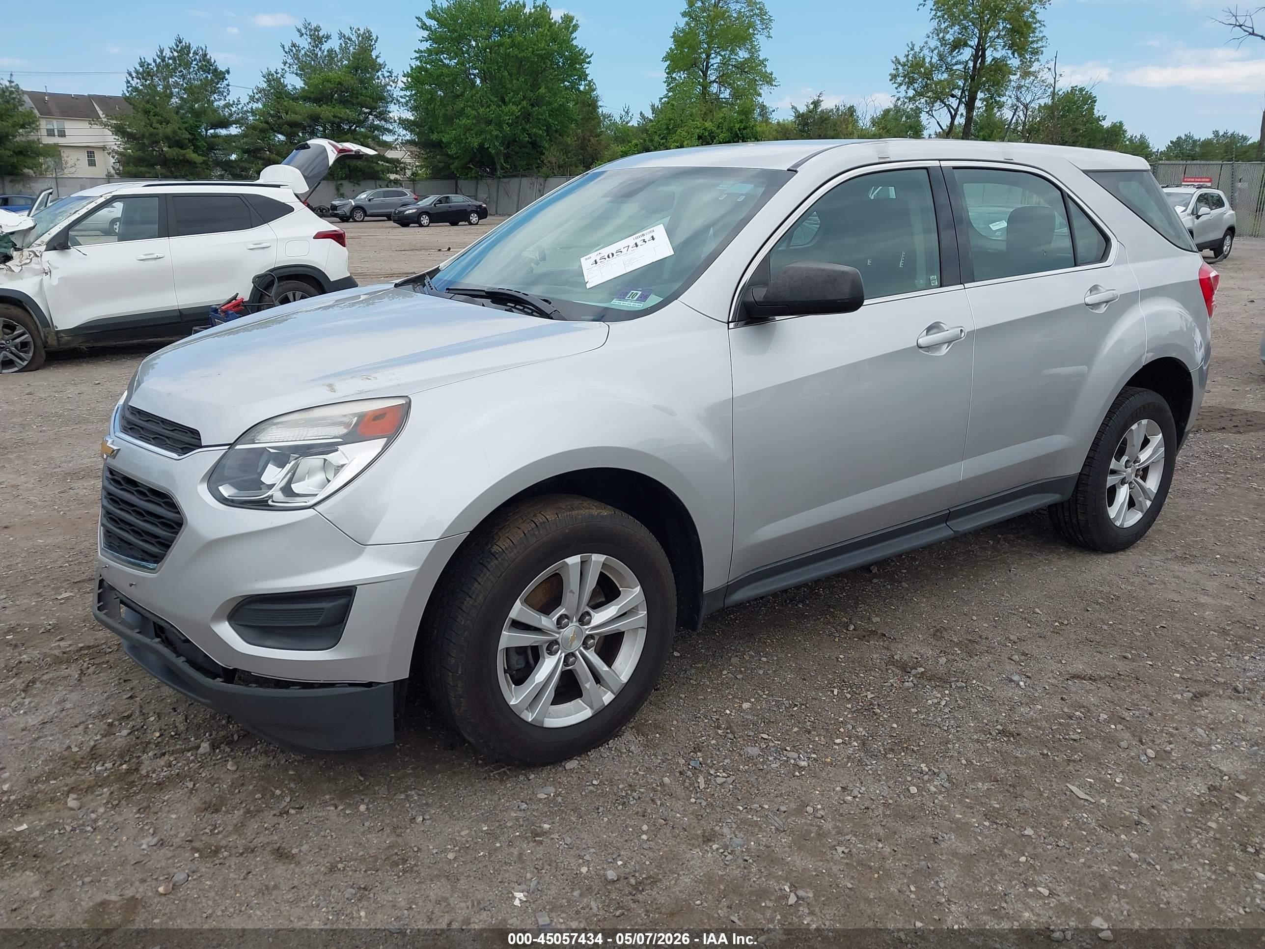 CHEVROLET EQUINOX image 2