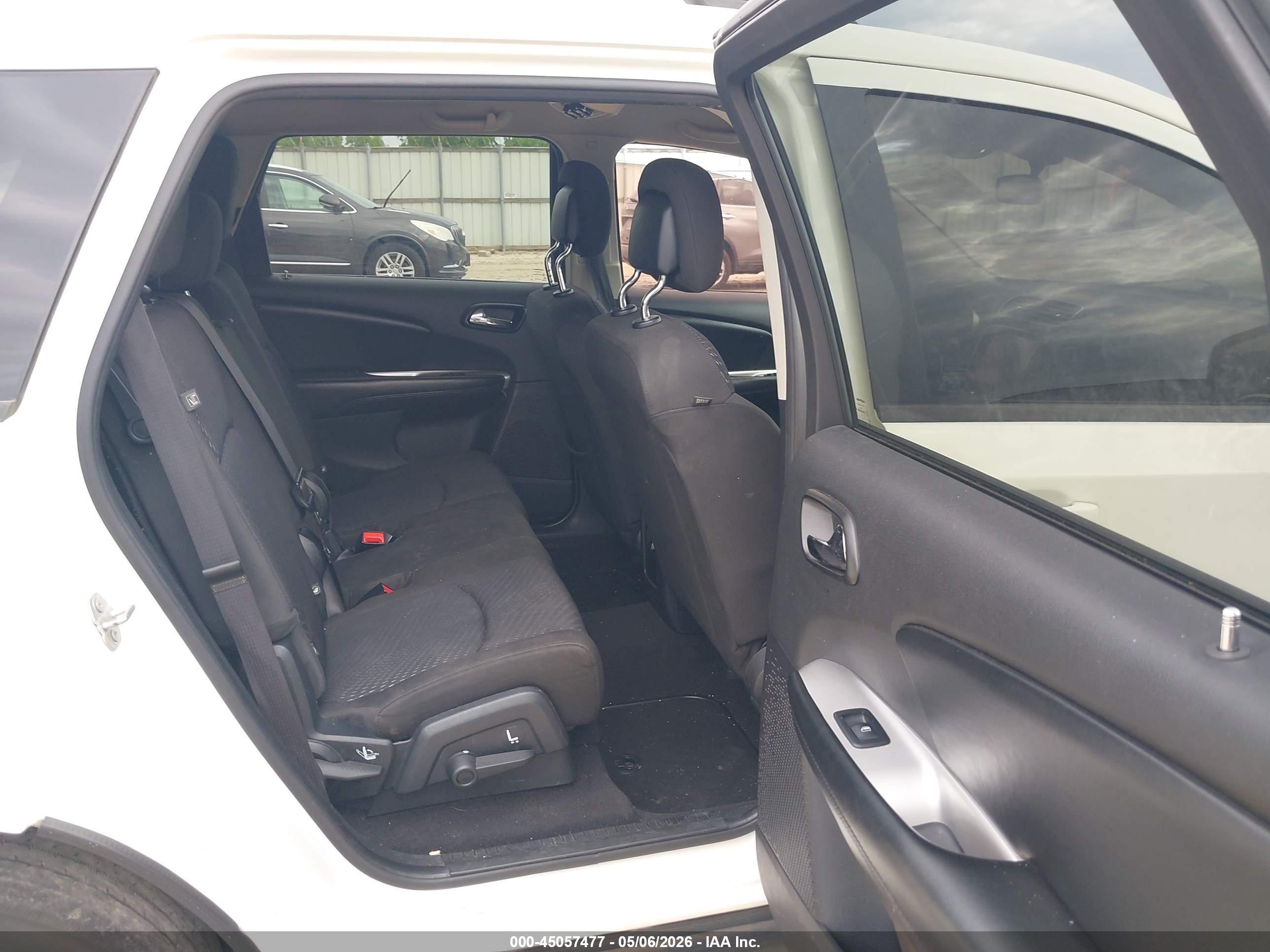 DODGE JOURNEY image 8