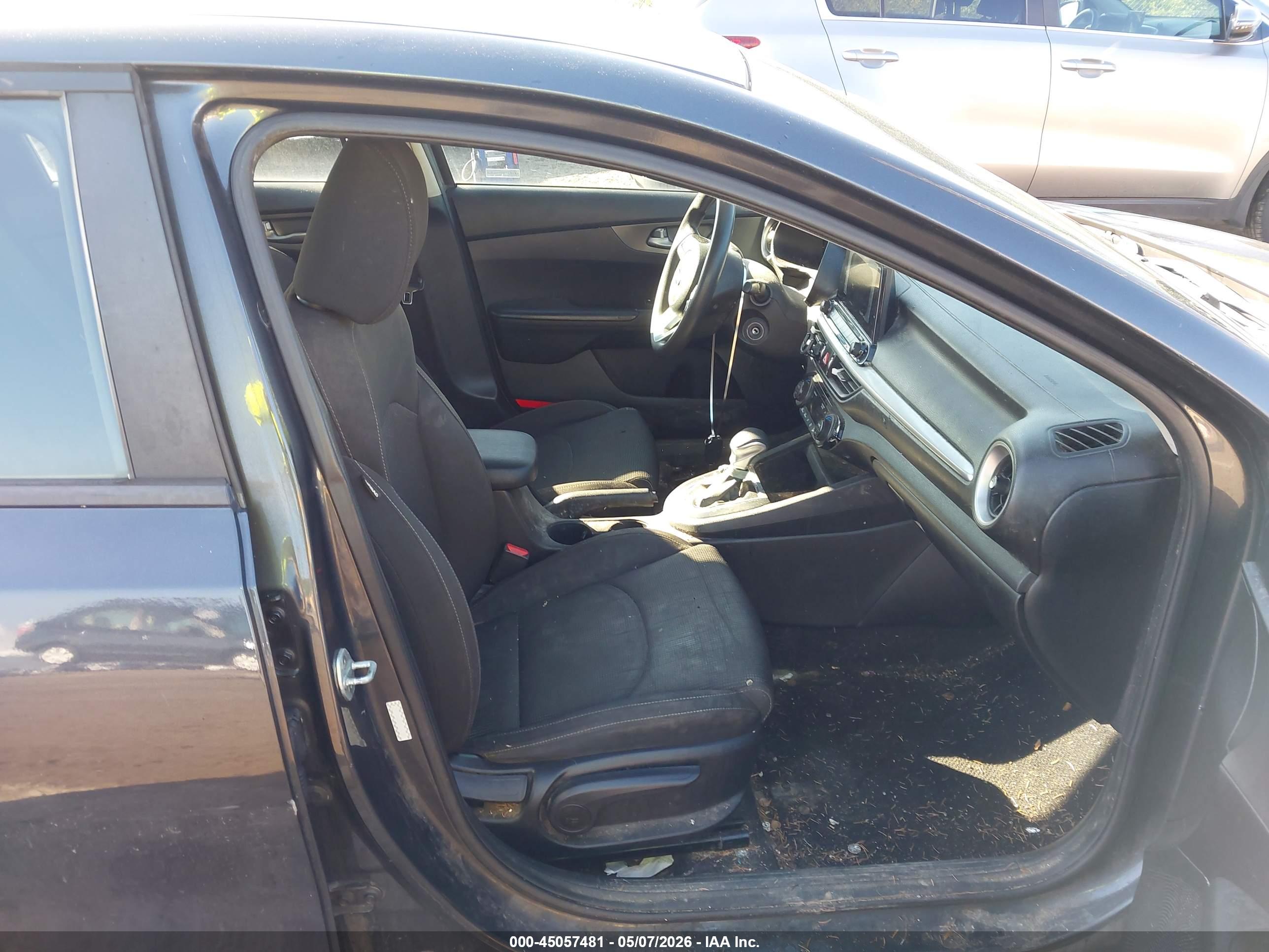 KIA FORTE image 5
