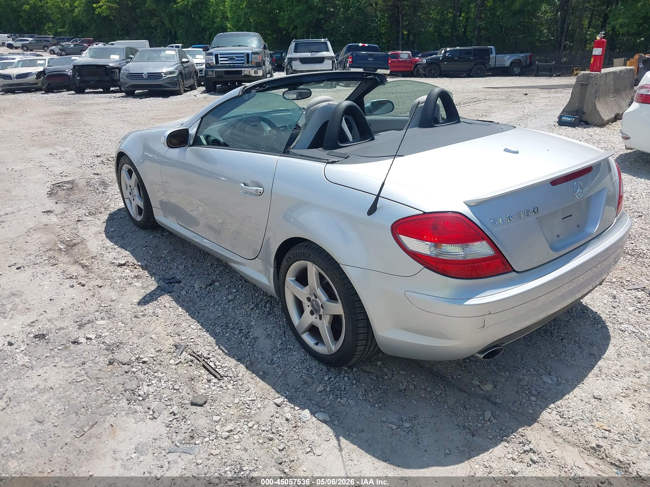 MERCEDES-BENZ SLK image 3