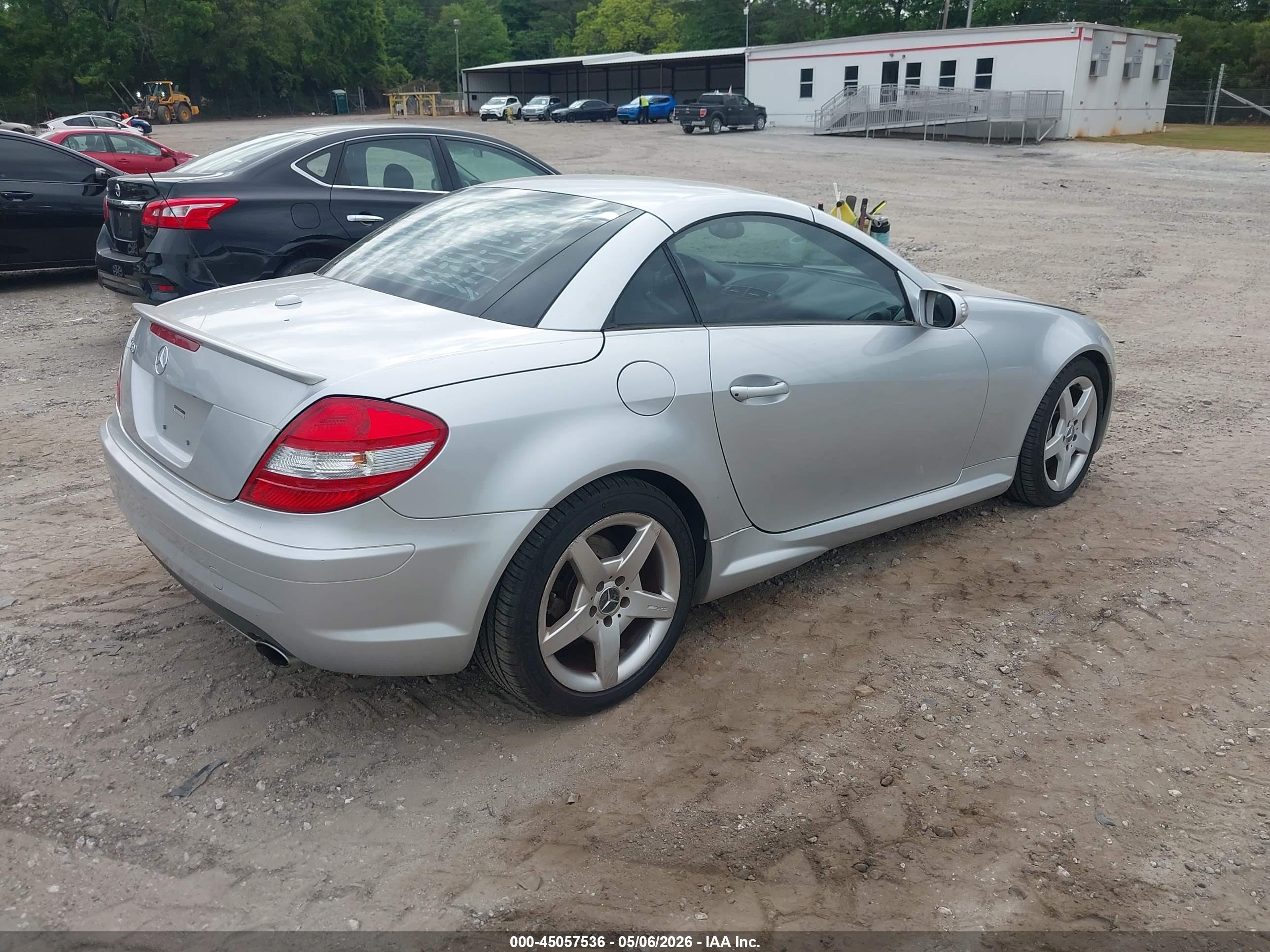 MERCEDES-BENZ SLK image 4