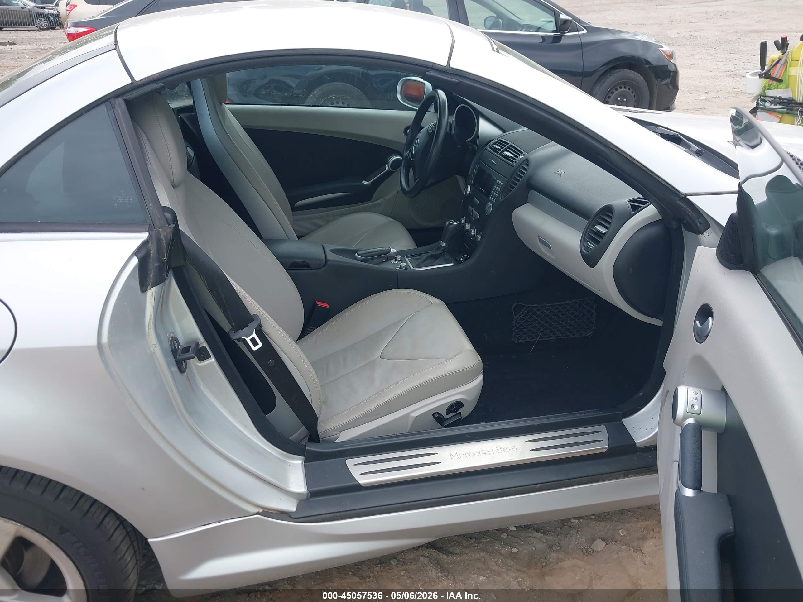 MERCEDES-BENZ SLK image 5
