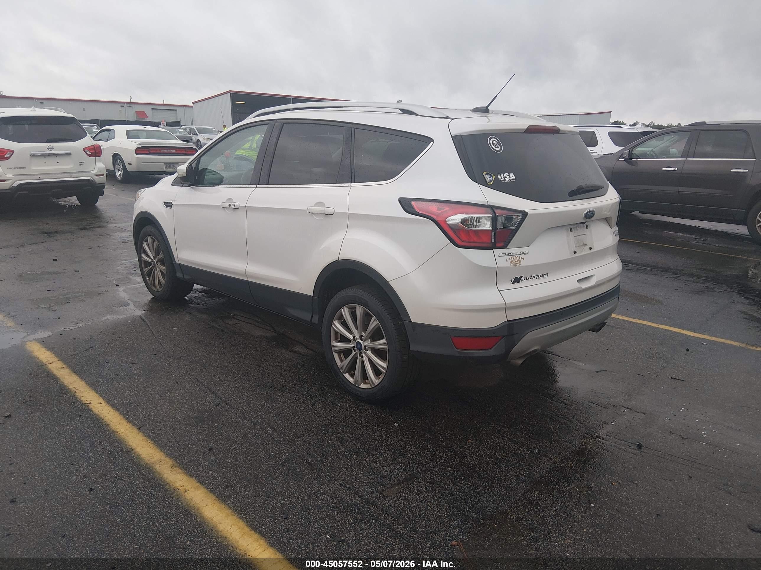 FORD ESCAPE image 3