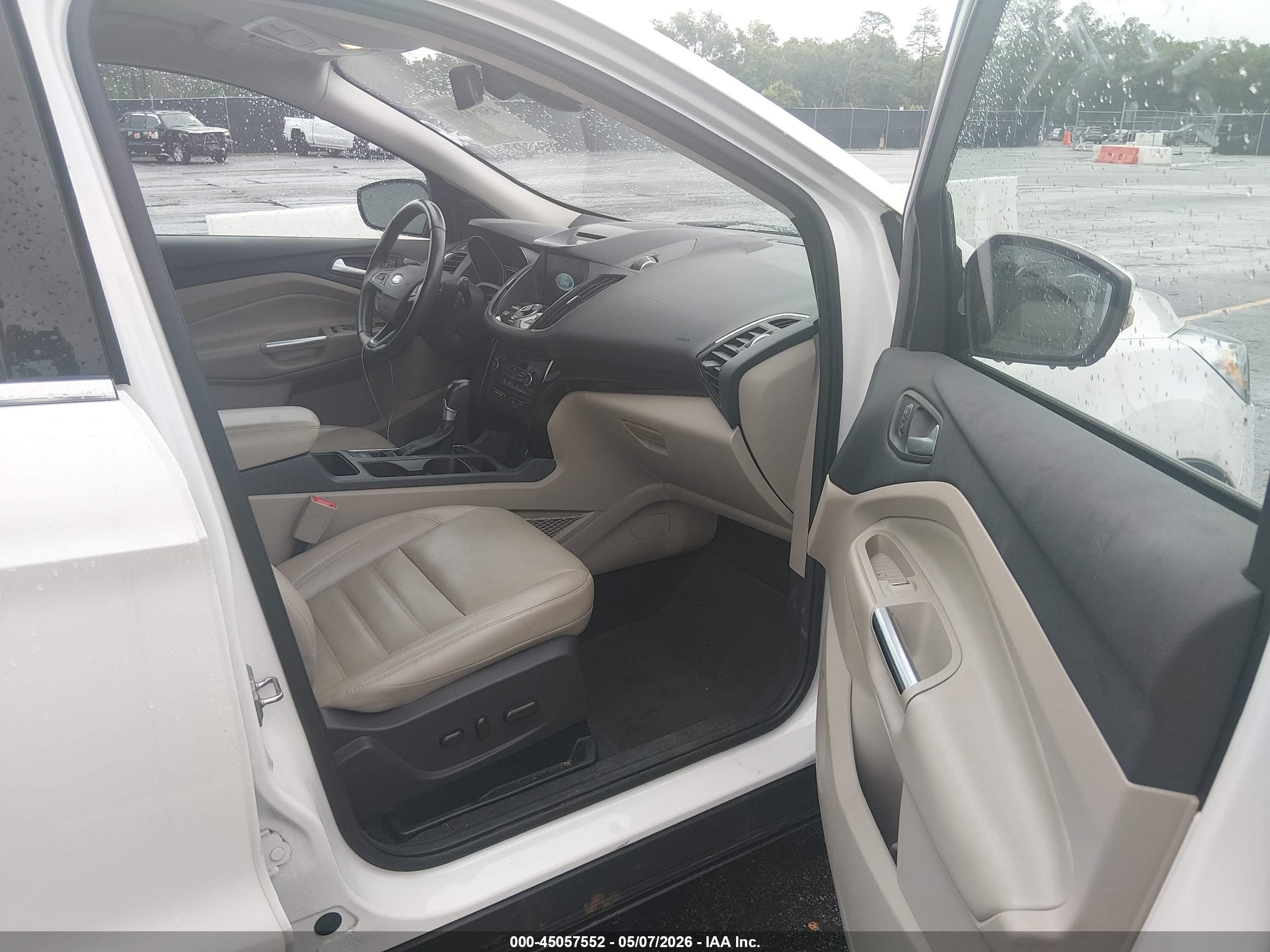 FORD ESCAPE image 5