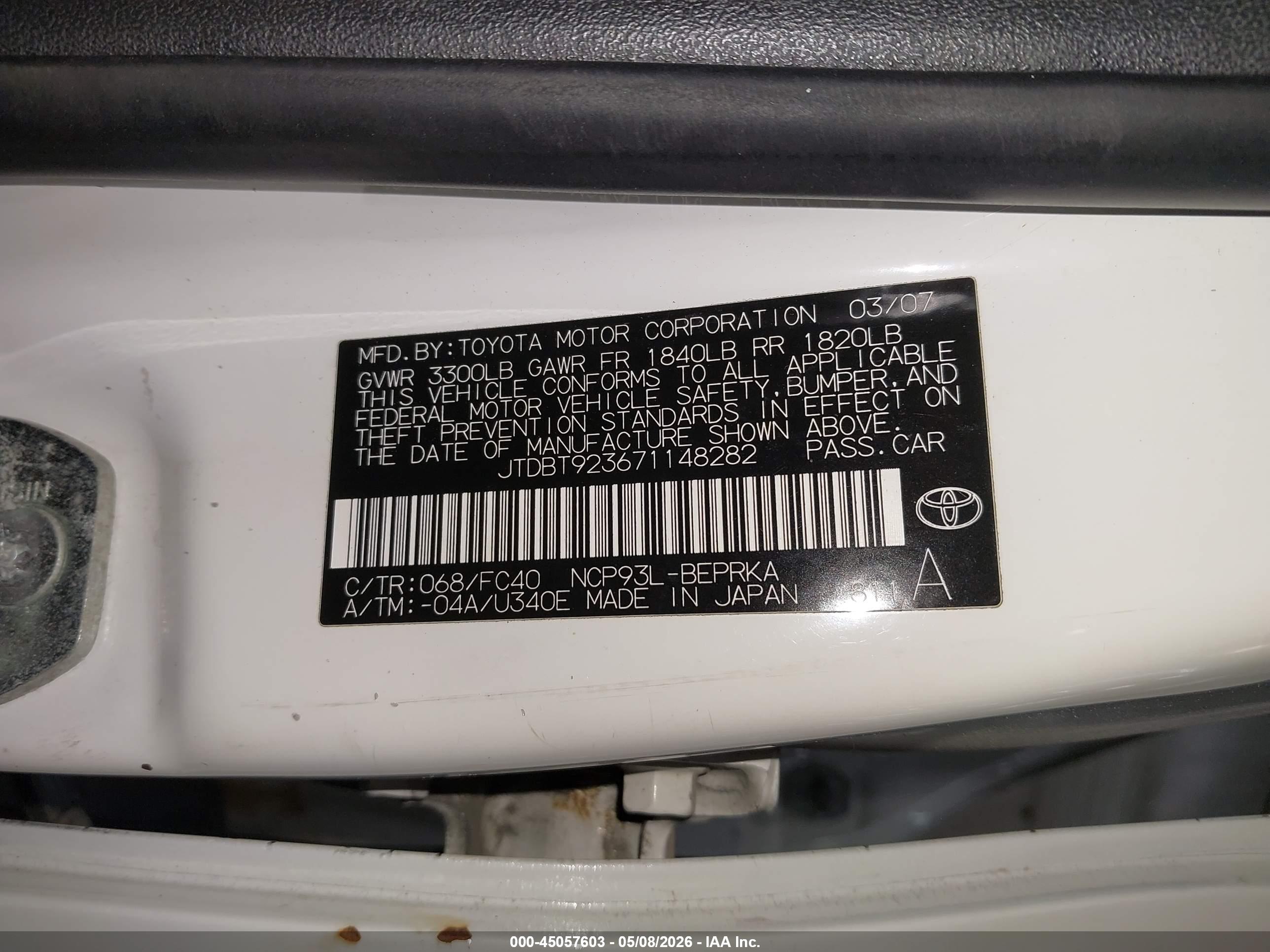 TOYOTA YARIS image 9