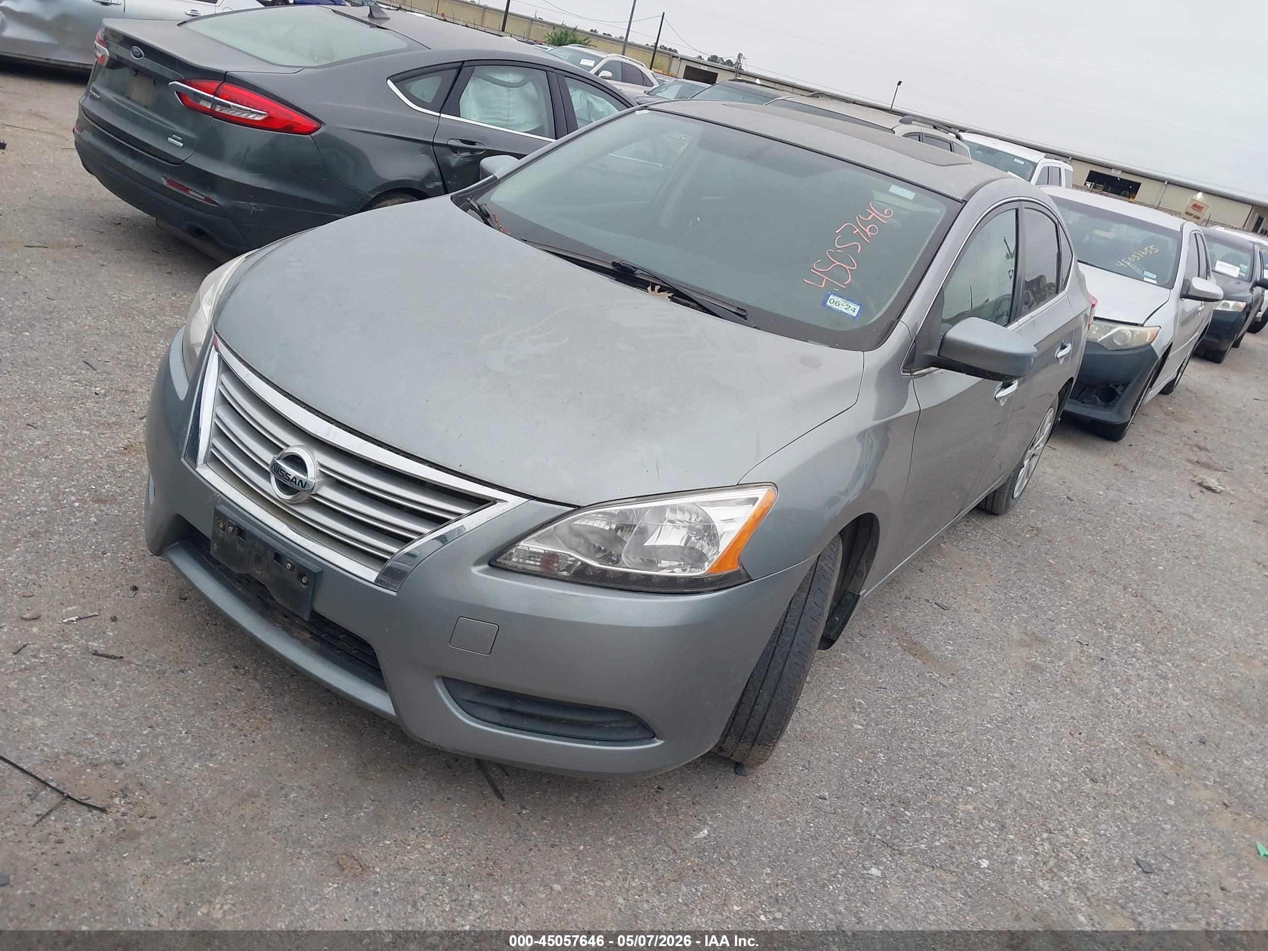 NISSAN SENTRA image 2