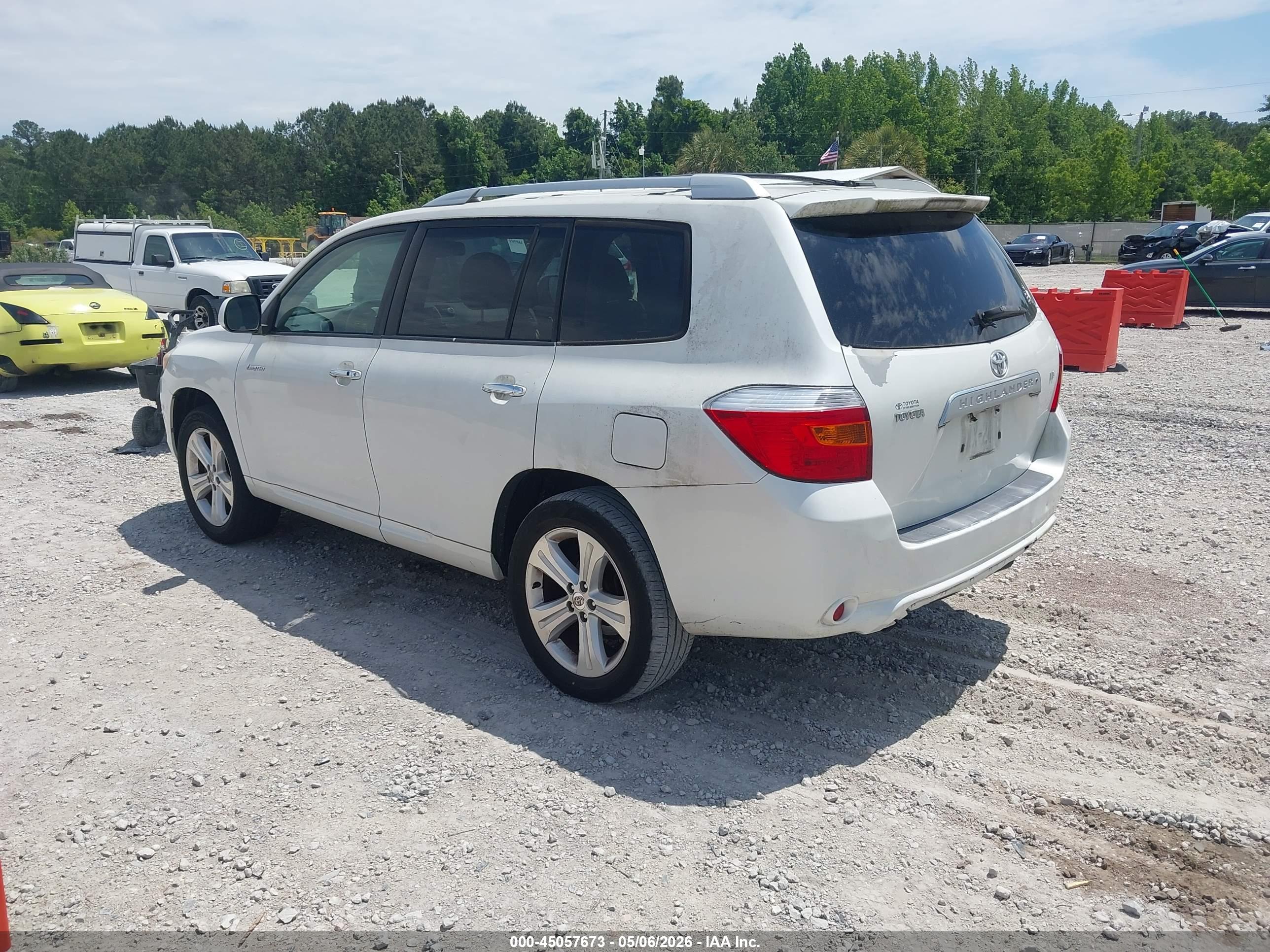 TOYOTA HIGHLANDER image 3