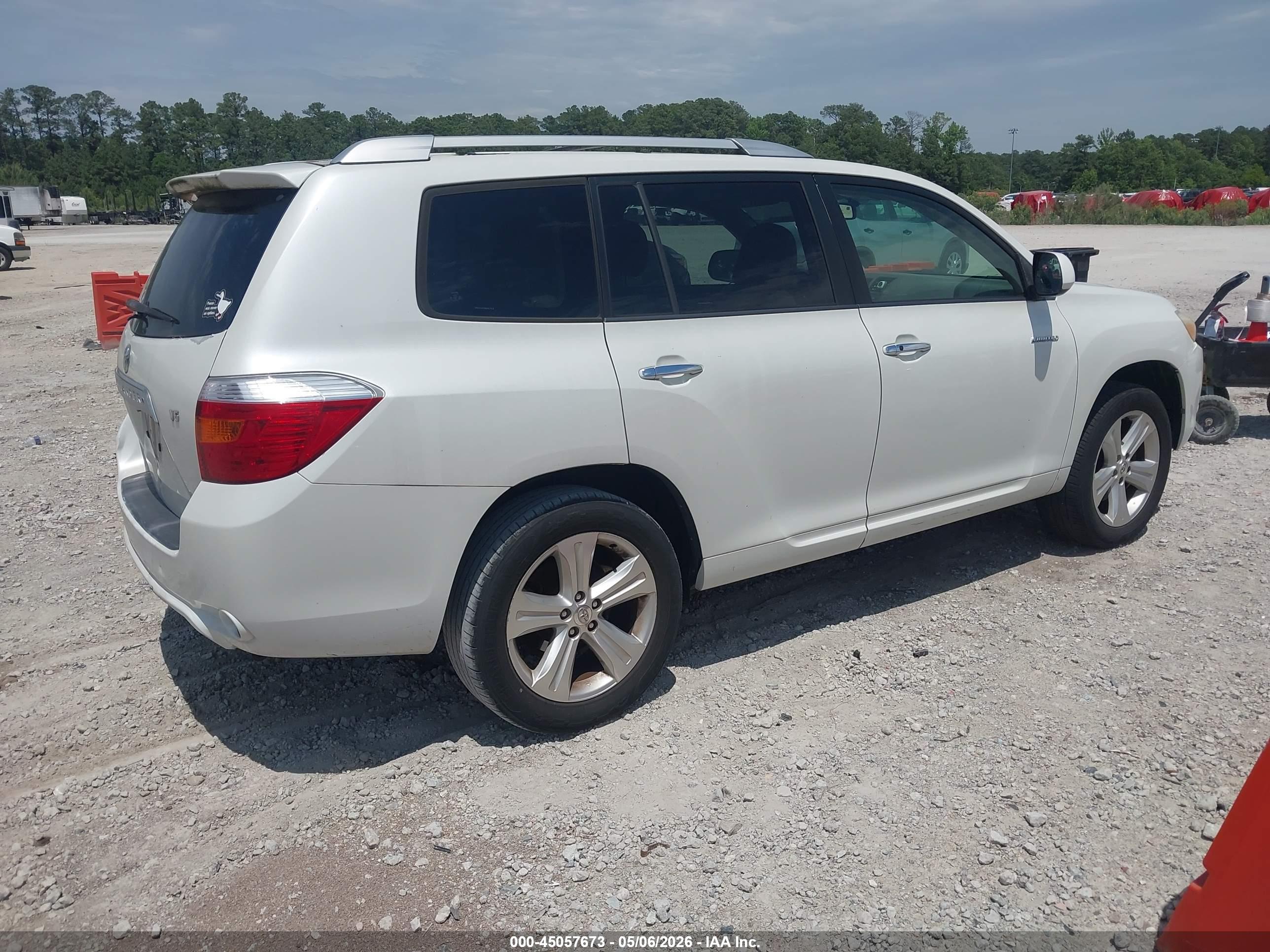 TOYOTA HIGHLANDER image 4
