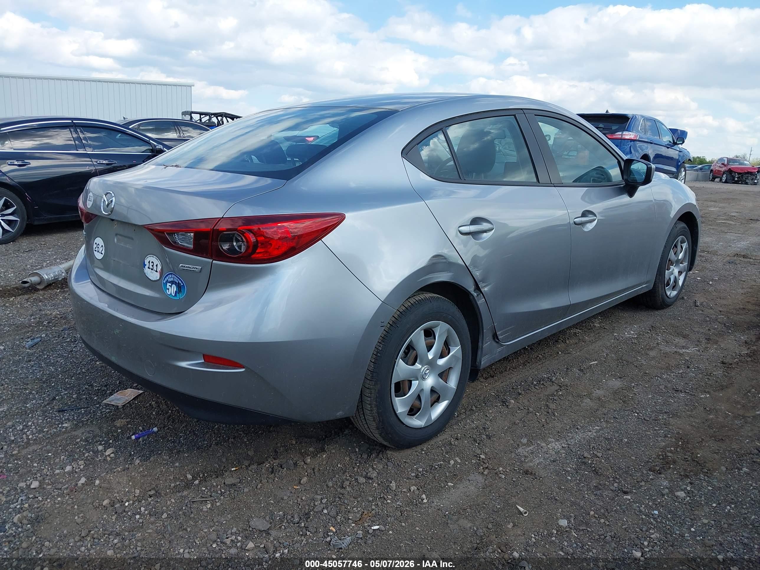MAZDA MAZDA3 image 4