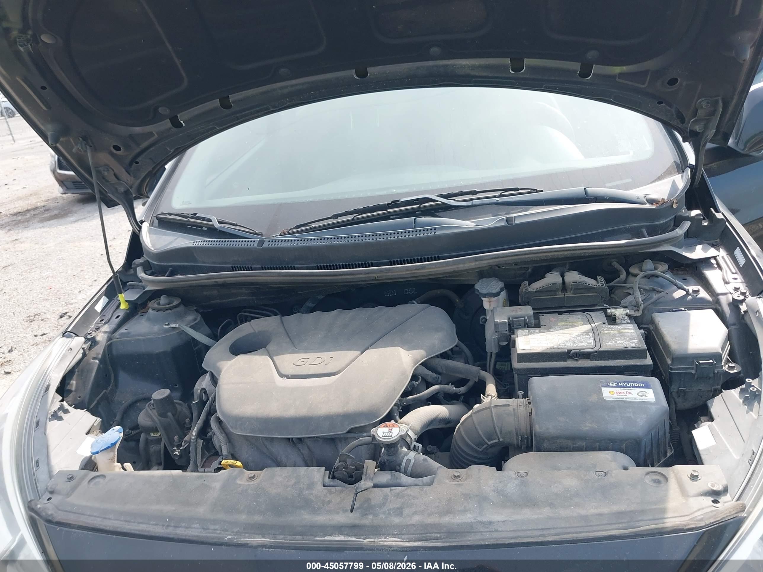 HYUNDAI ACCENT image 10