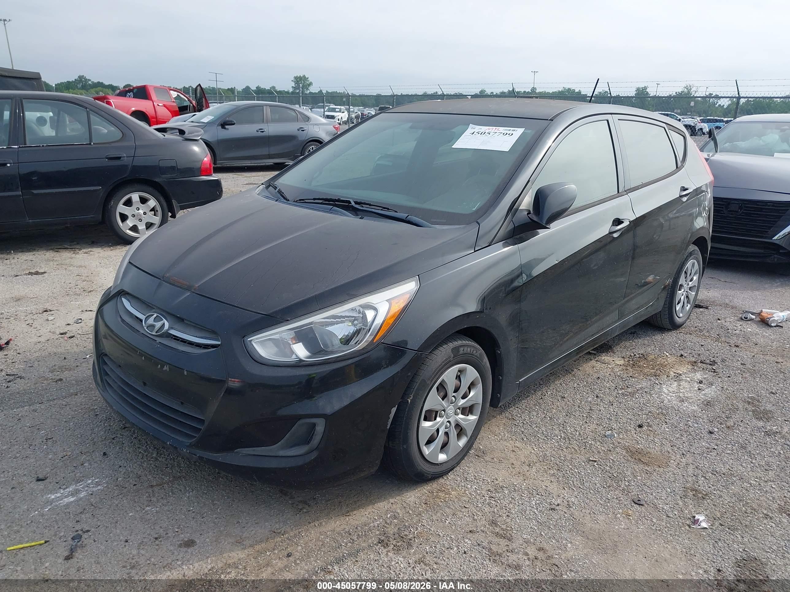 HYUNDAI ACCENT image 2