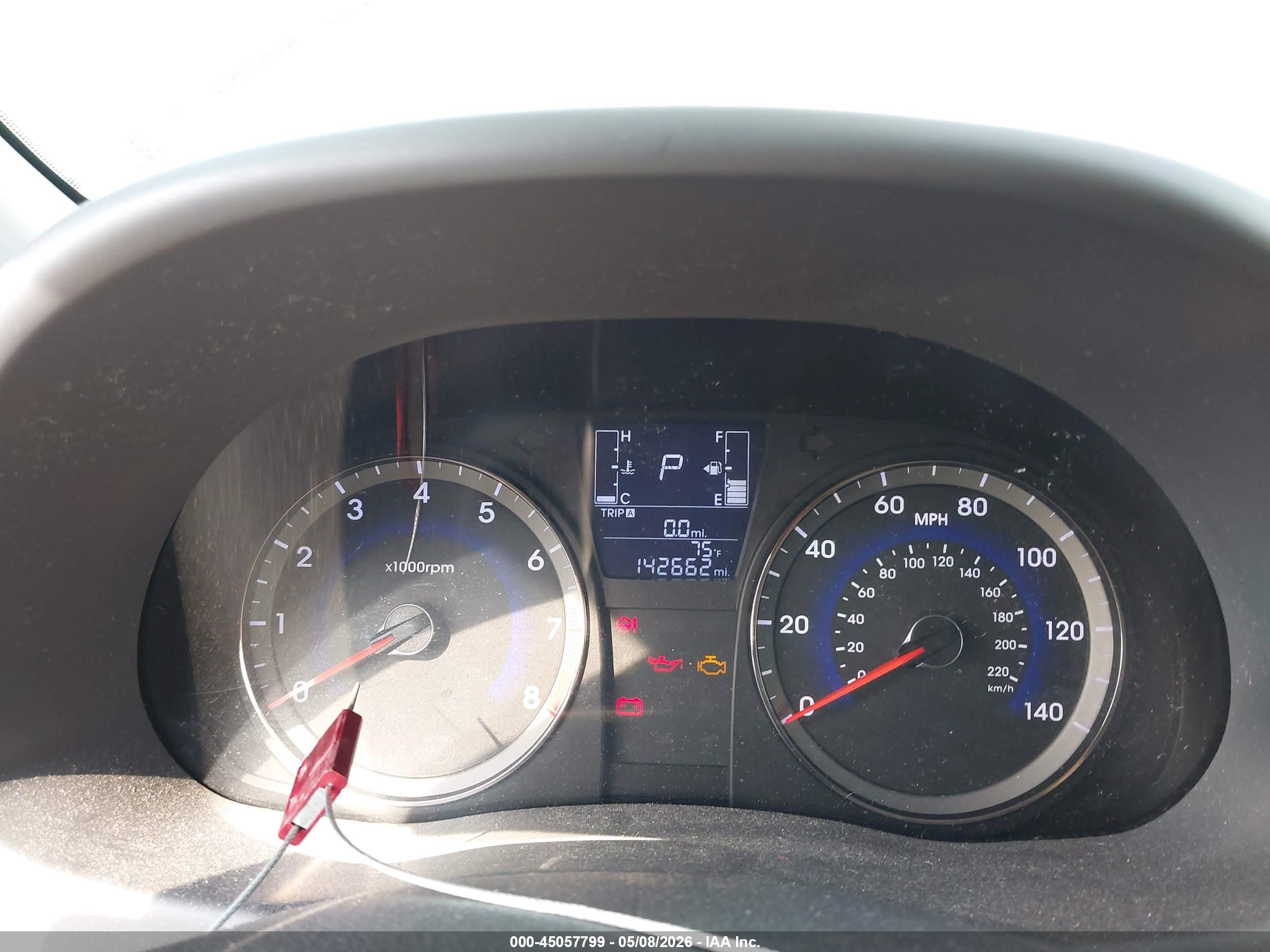 HYUNDAI ACCENT image 7