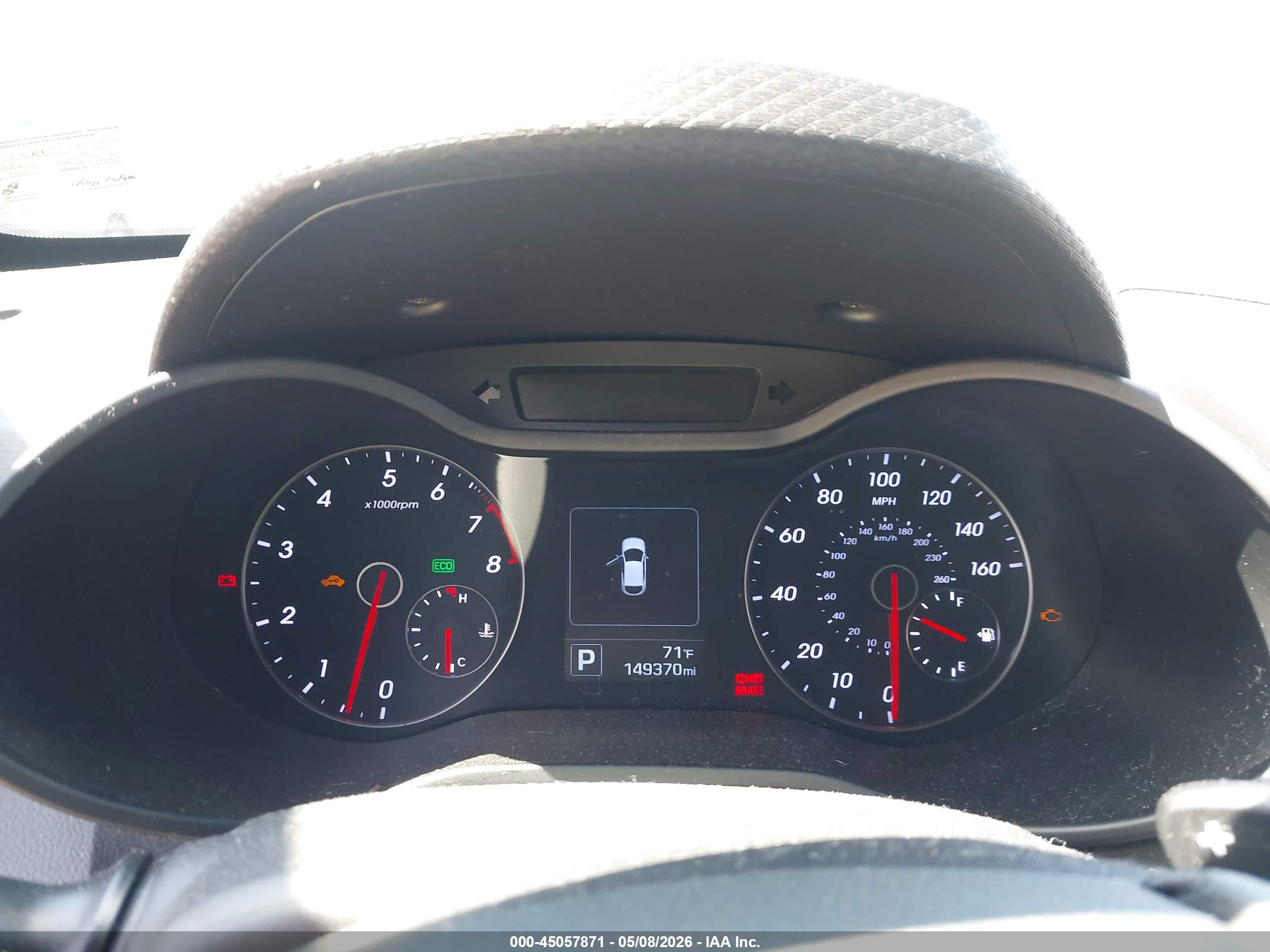HYUNDAI VELOSTER image 7