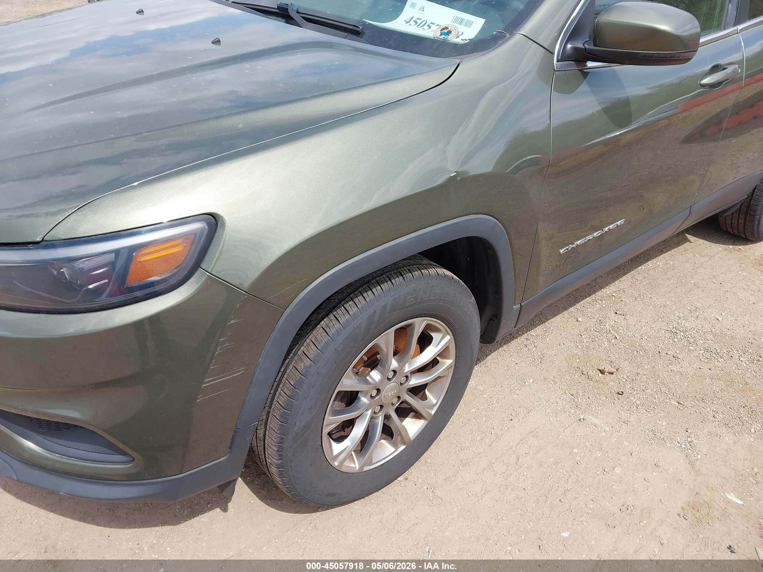 JEEP CHEROKEE image 6