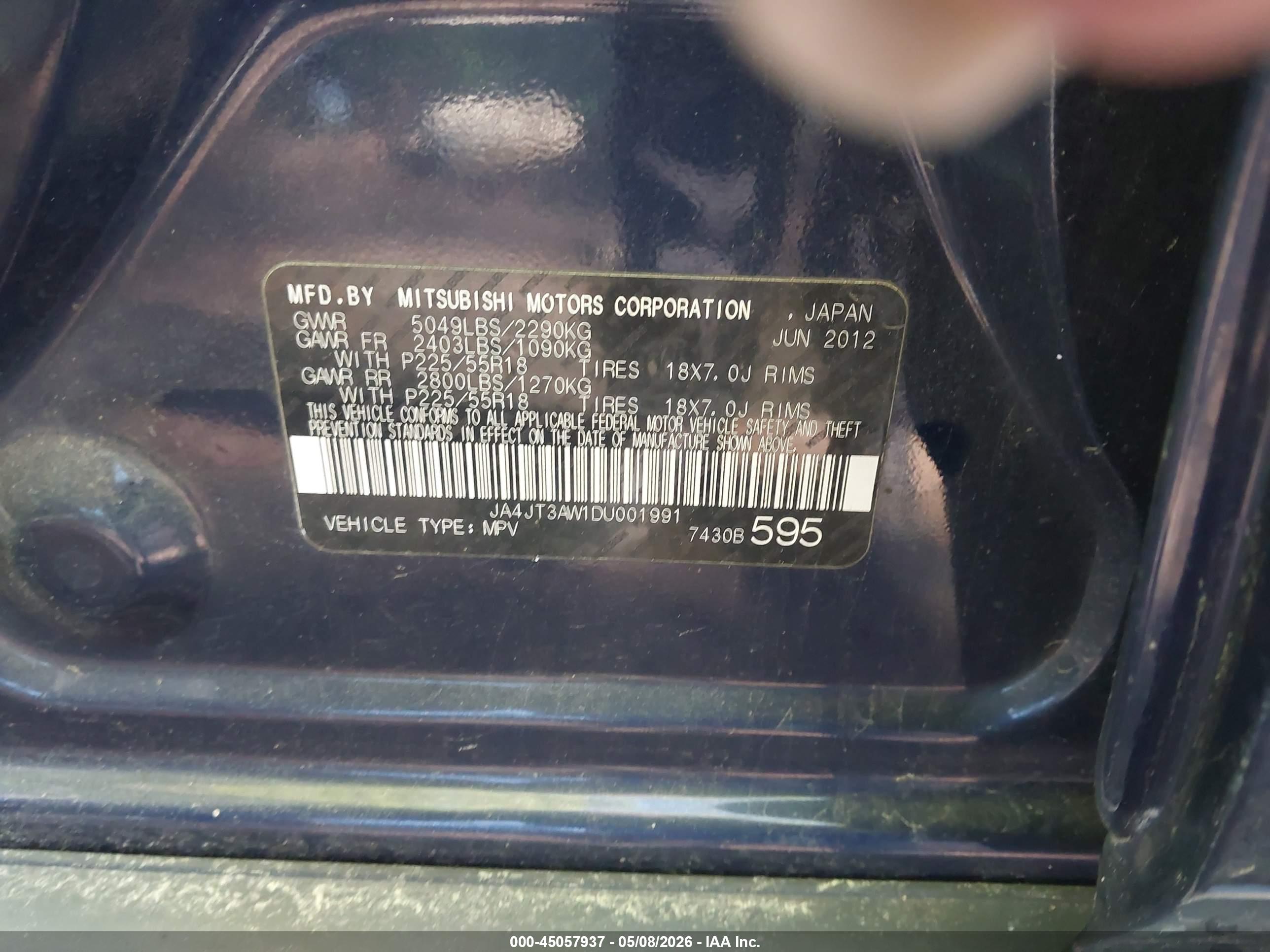 MITSUBISHI OUTLANDER image 9