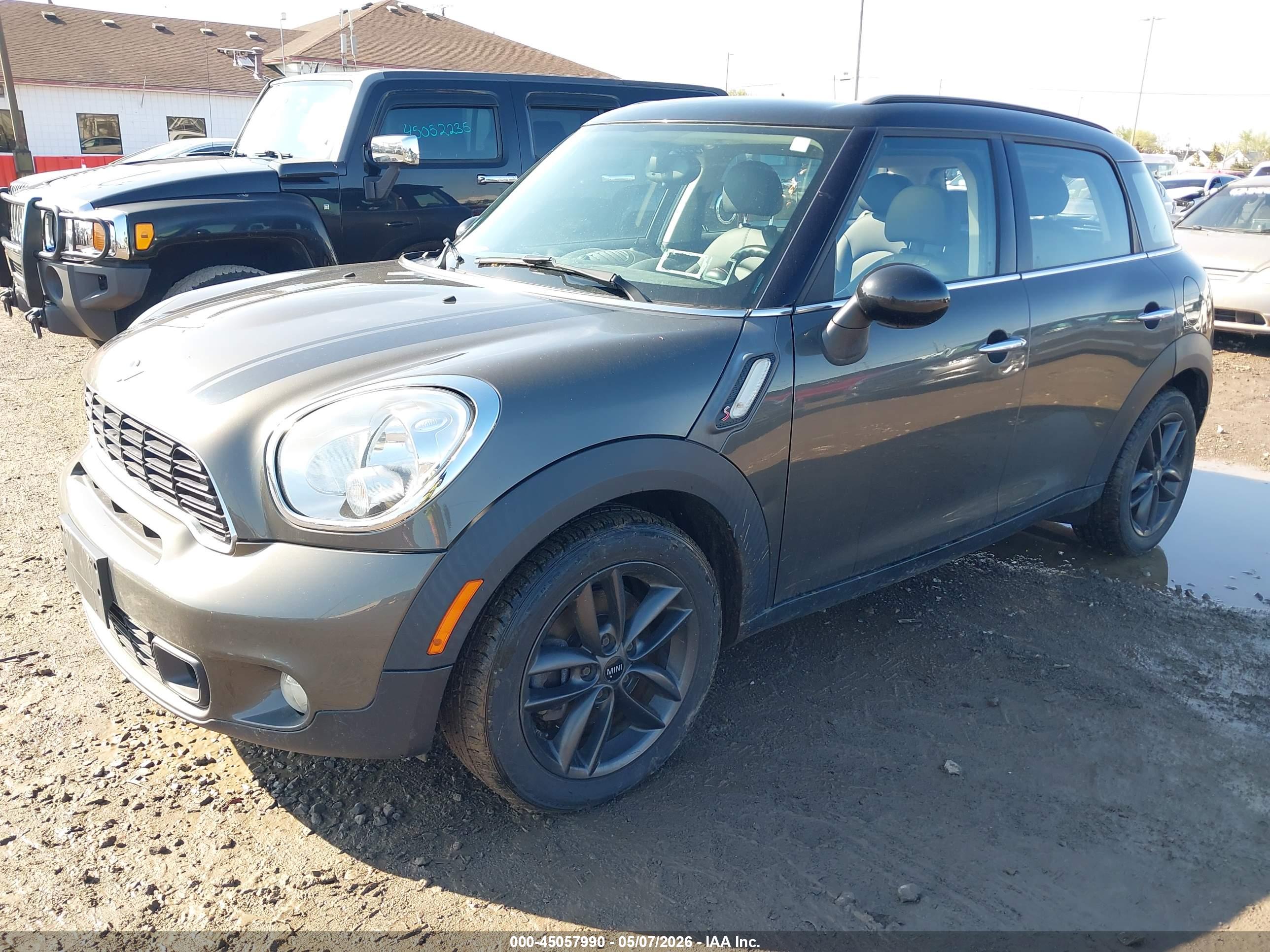 MINI COUNTRYMAN image 2