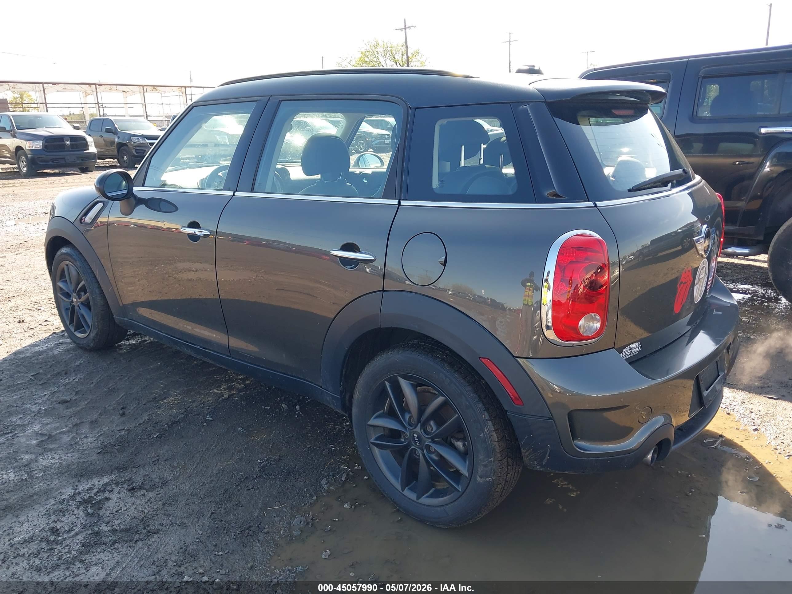 MINI COUNTRYMAN image 3