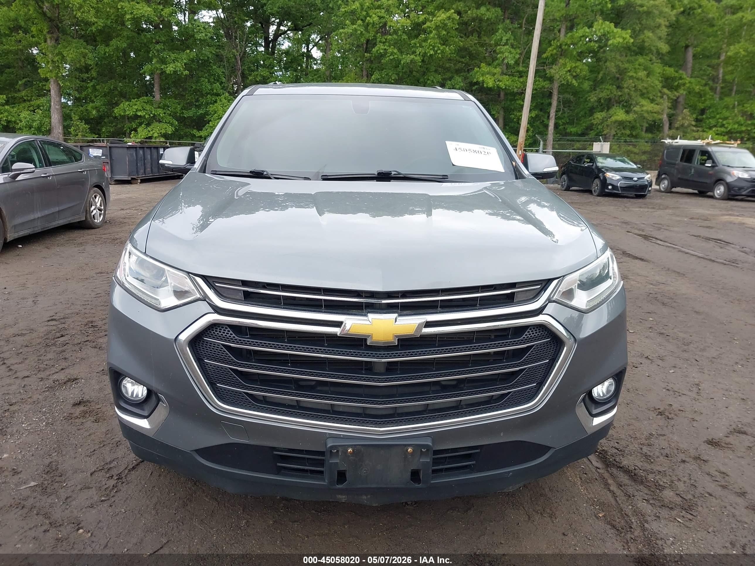 CHEVROLET TRAVERSE image 6