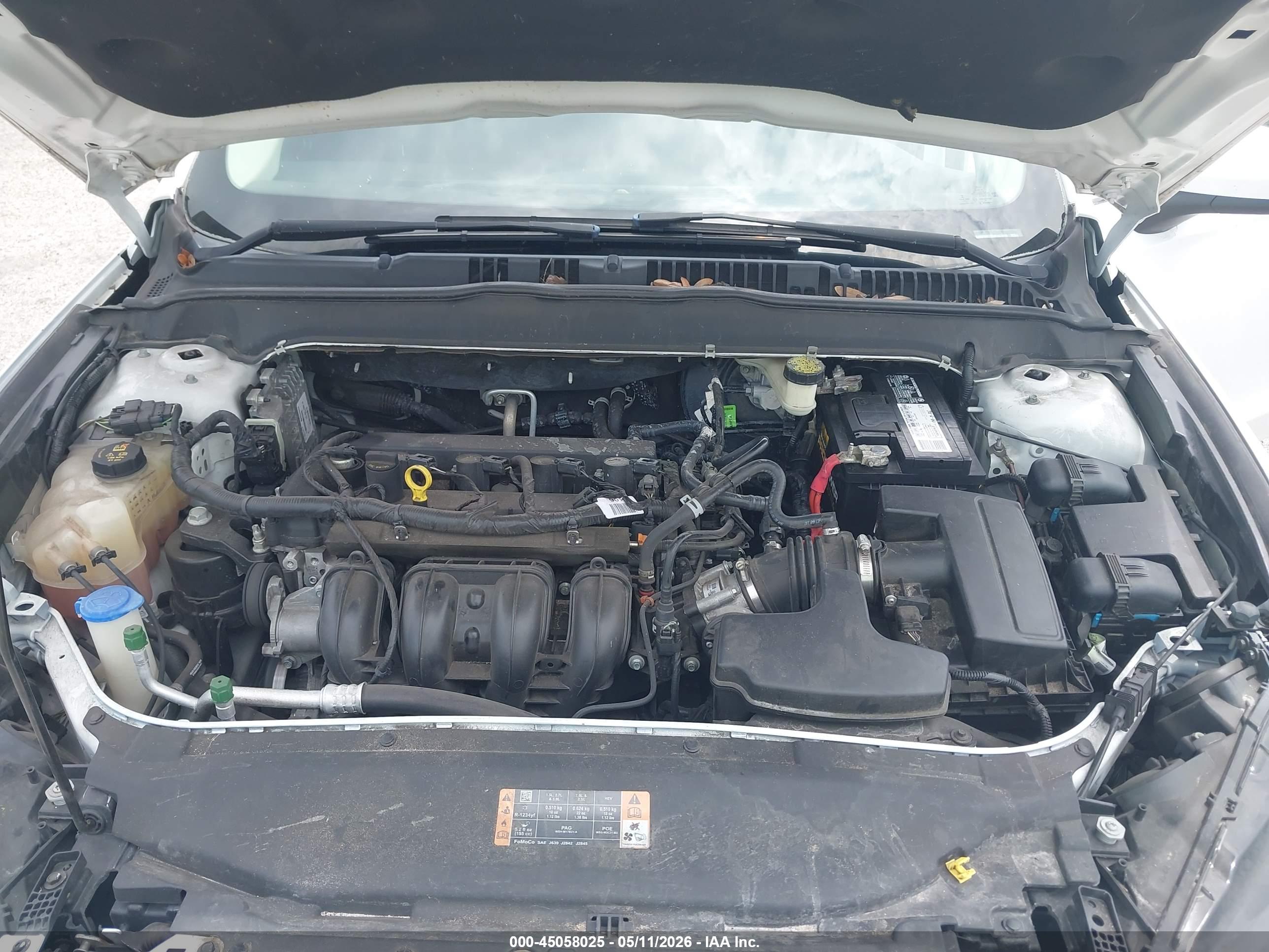 FORD FUSION image 10