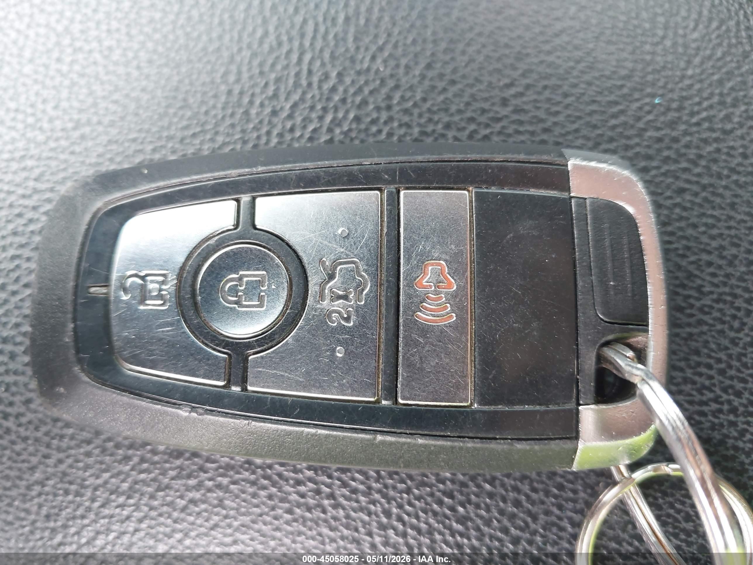 FORD FUSION image 11