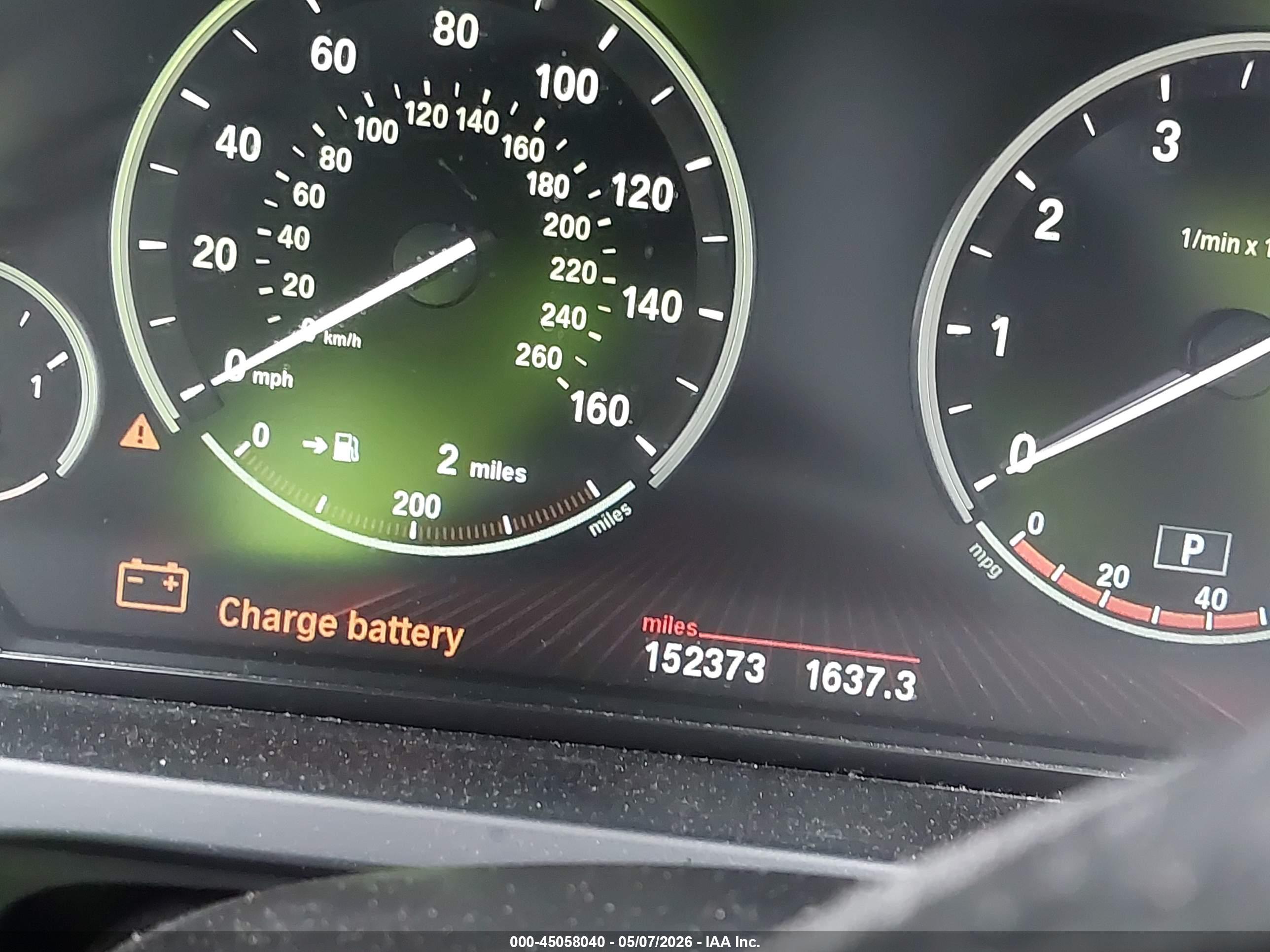 BMW 750I image 7
