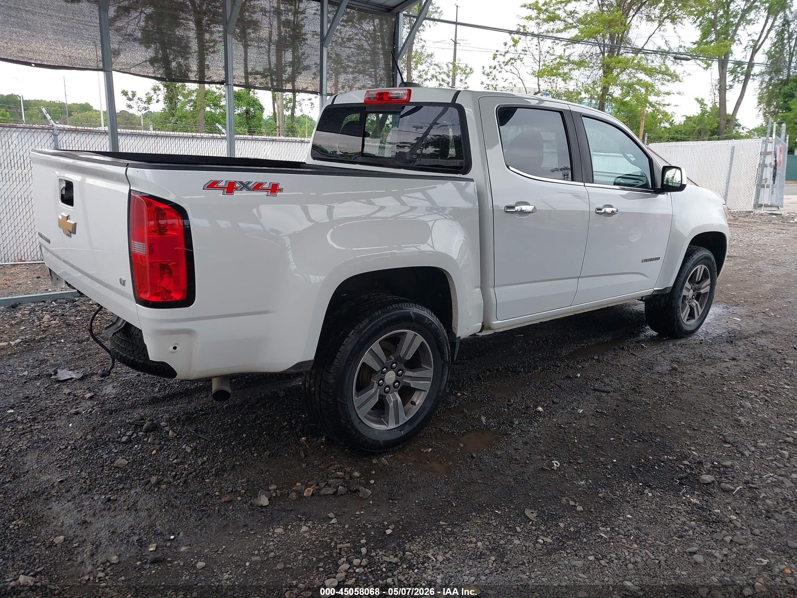 CHEVROLET COLORADO image 4