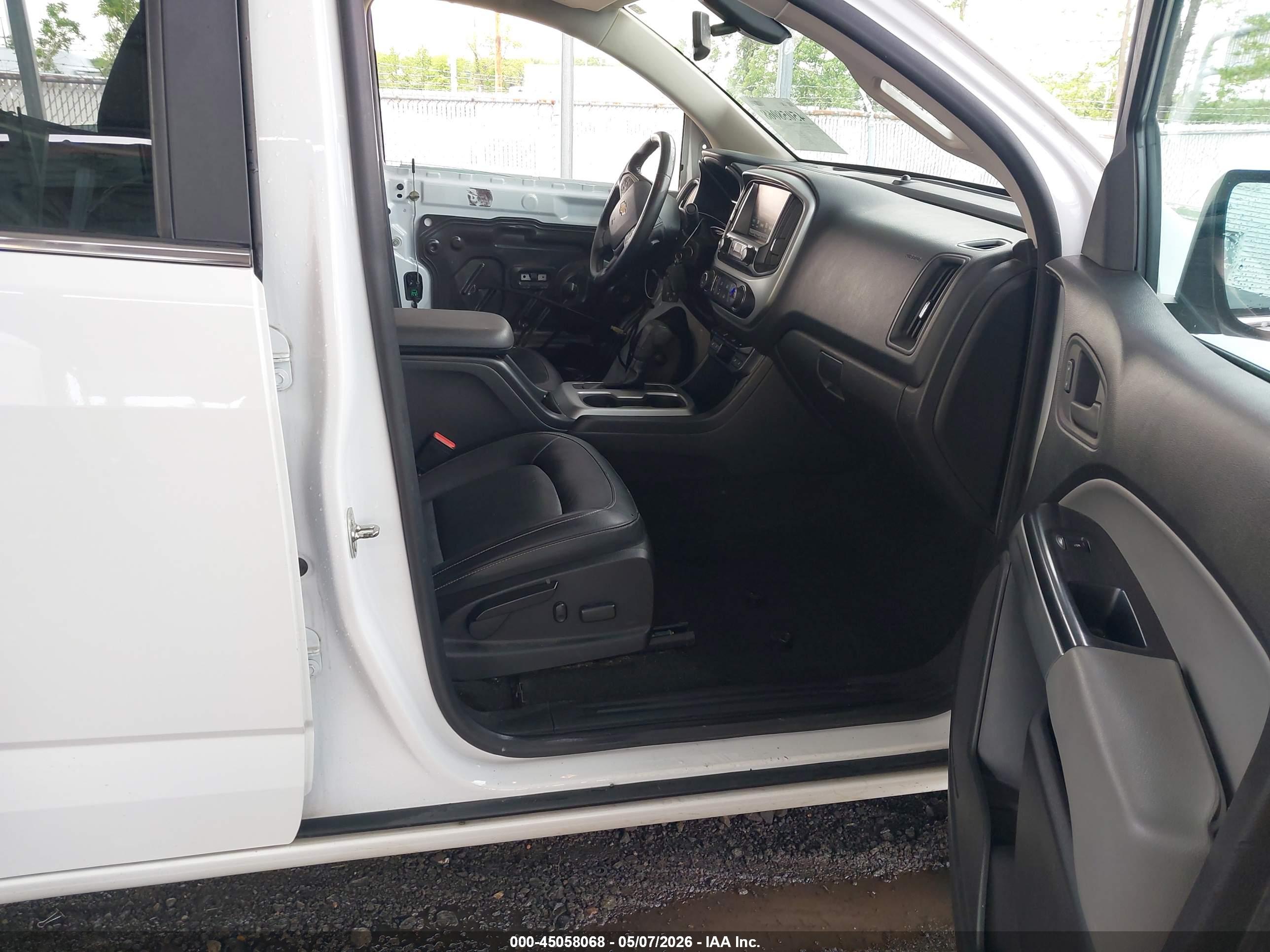 CHEVROLET COLORADO image 5