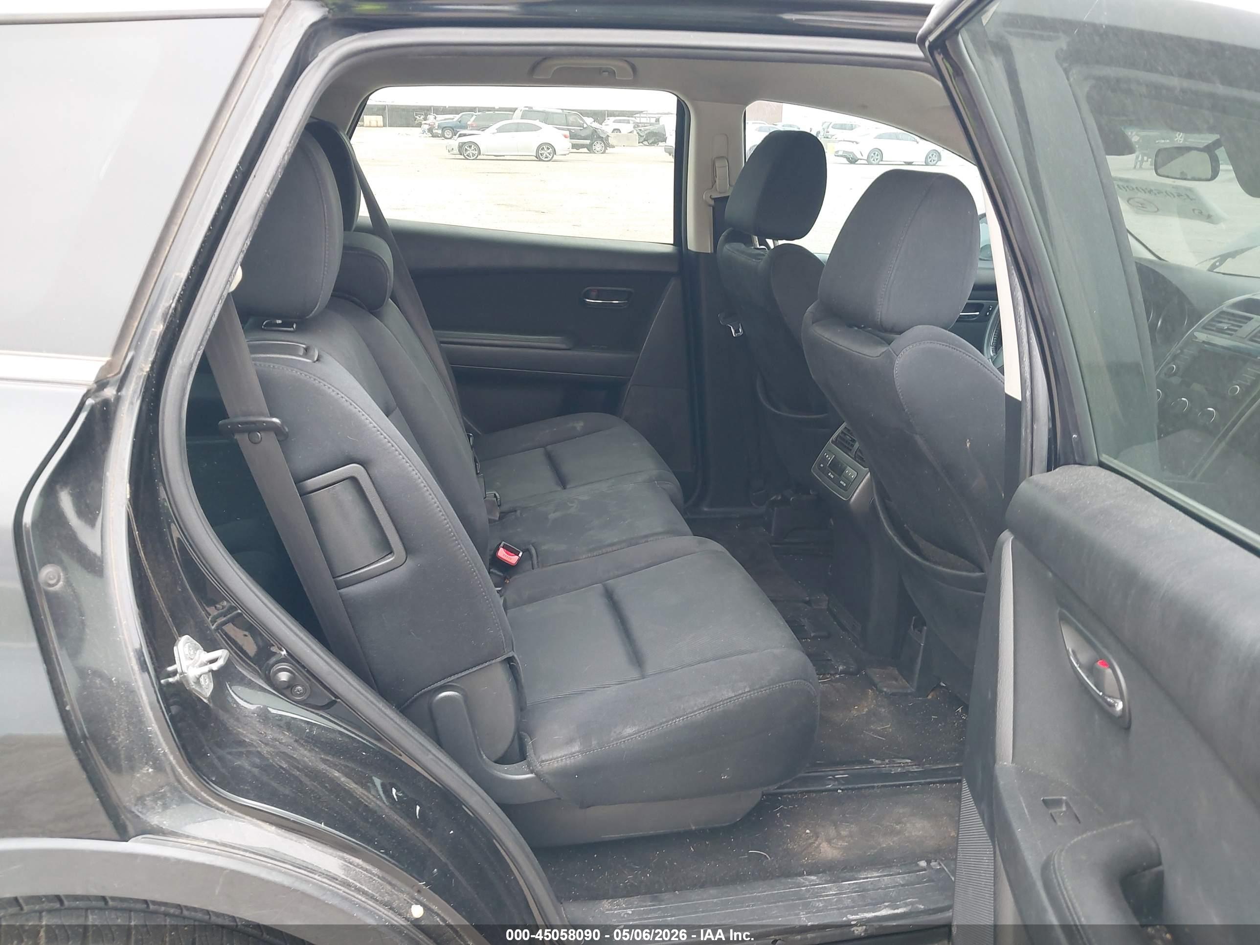 MAZDA CX-9 image 8