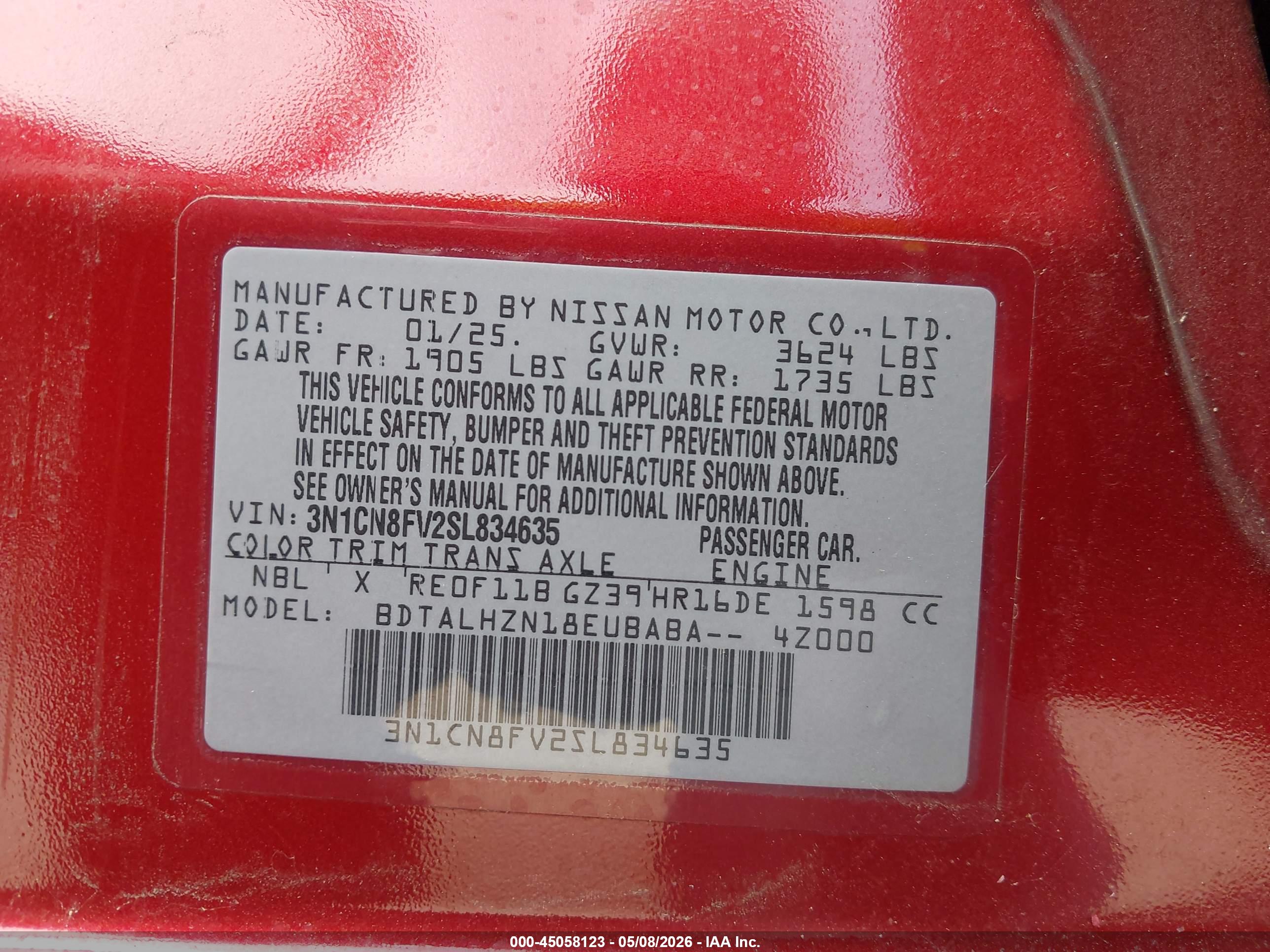 NISSAN VERSA image 9