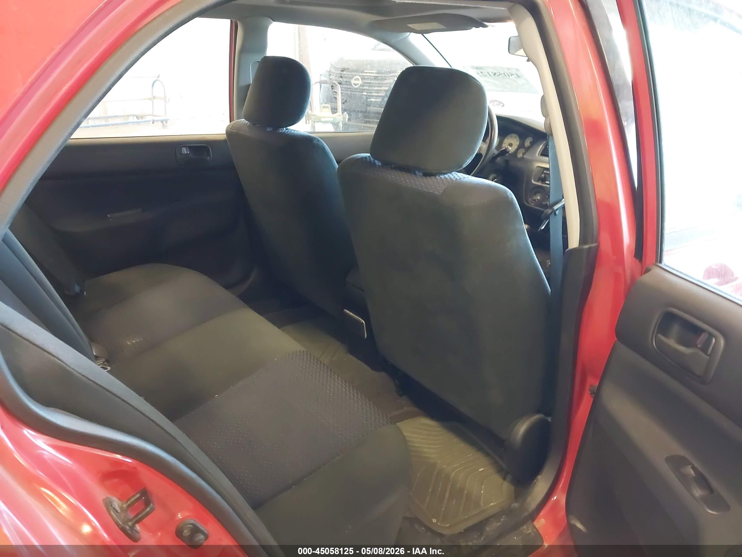 MITSUBISHI LANCER image 8