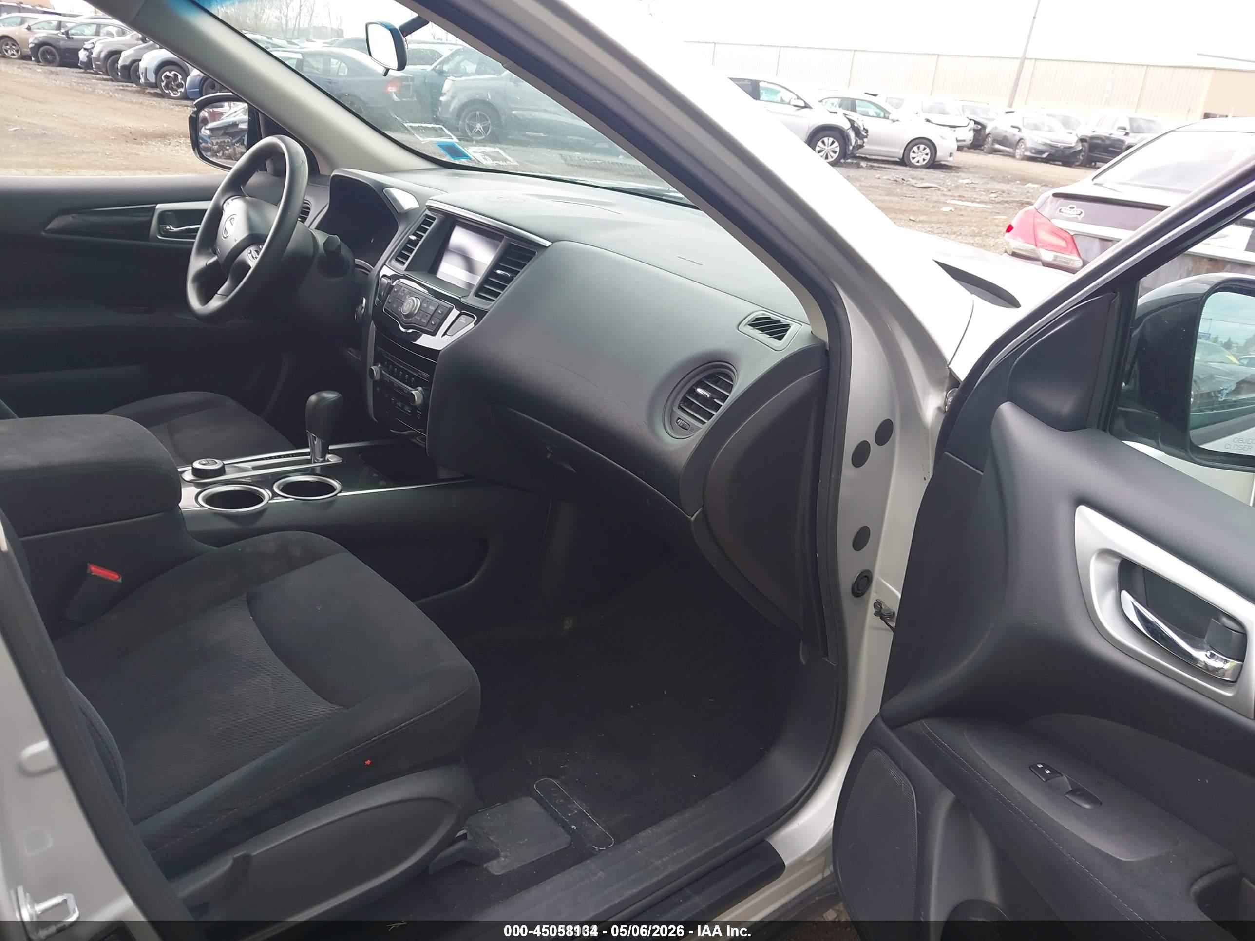 NISSAN PATHFINDER image 5
